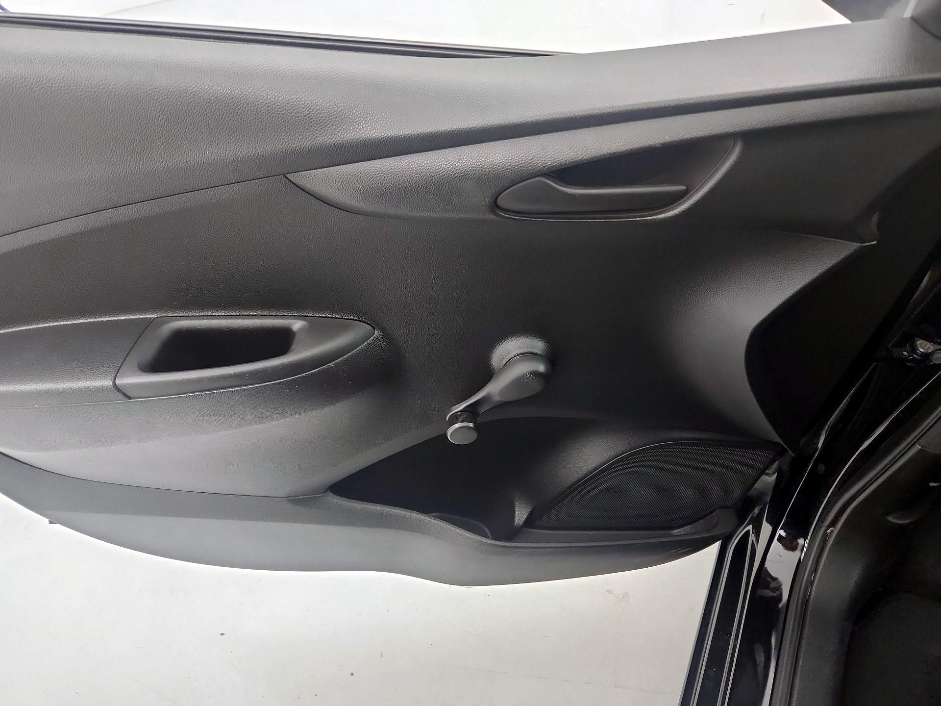 Thumbnail: 2017 Chevrolet Spark - 12