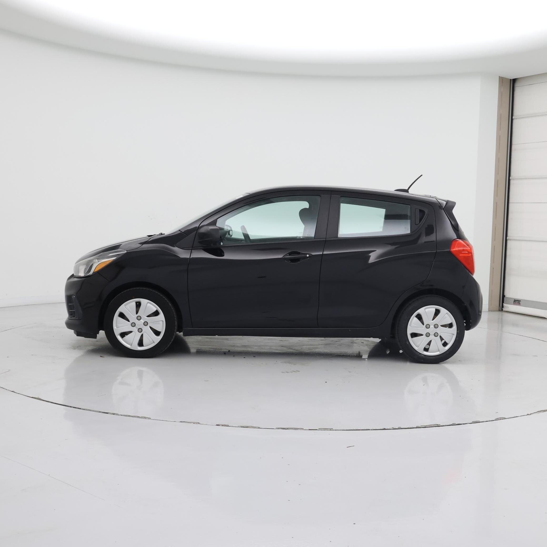 Thumbnail: 2017 Chevrolet Spark - 3