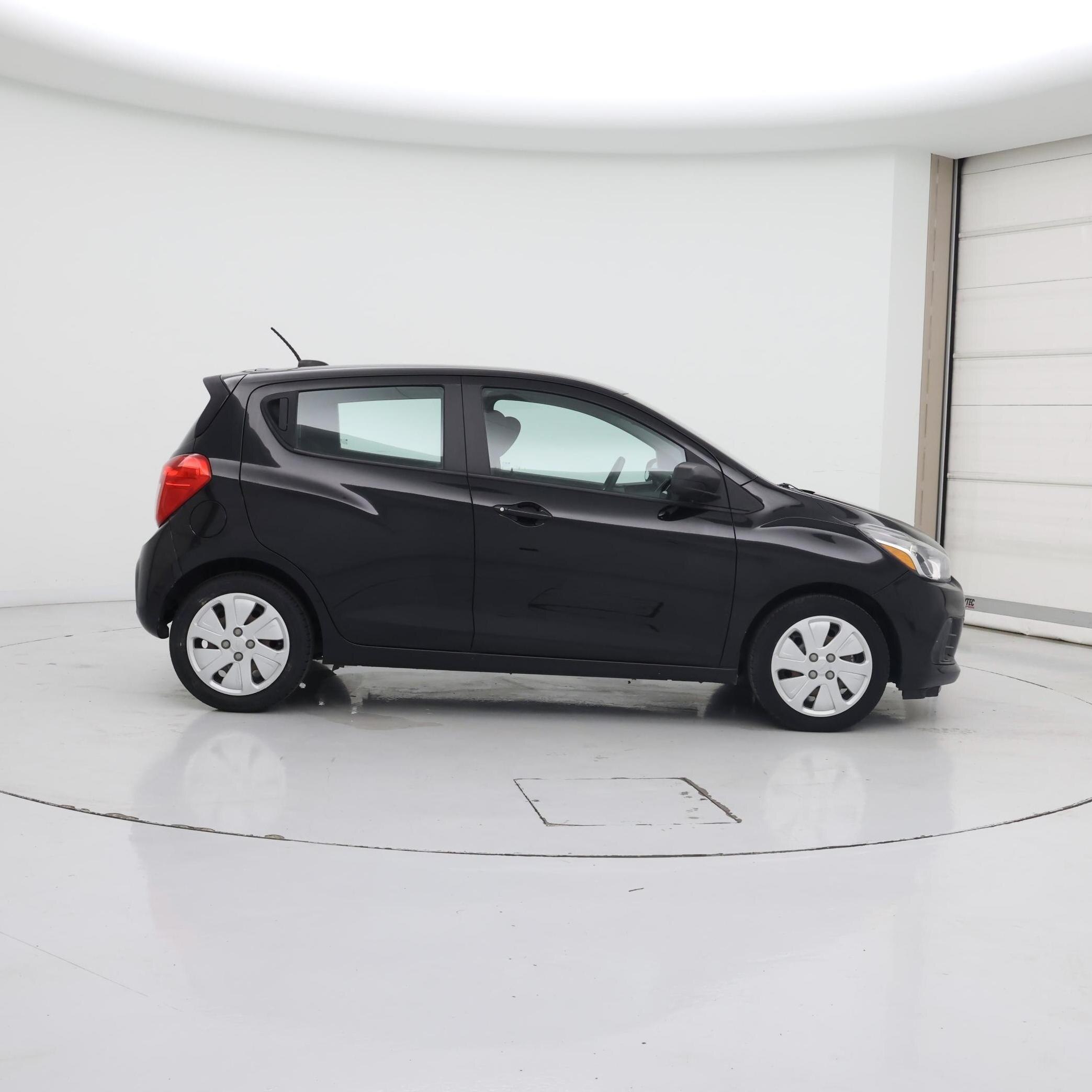 Thumbnail: 2017 Chevrolet Spark - 7