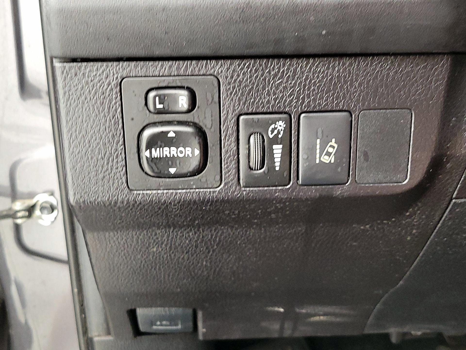 Thumbnail: 2018 Toyota RAV4 - 13