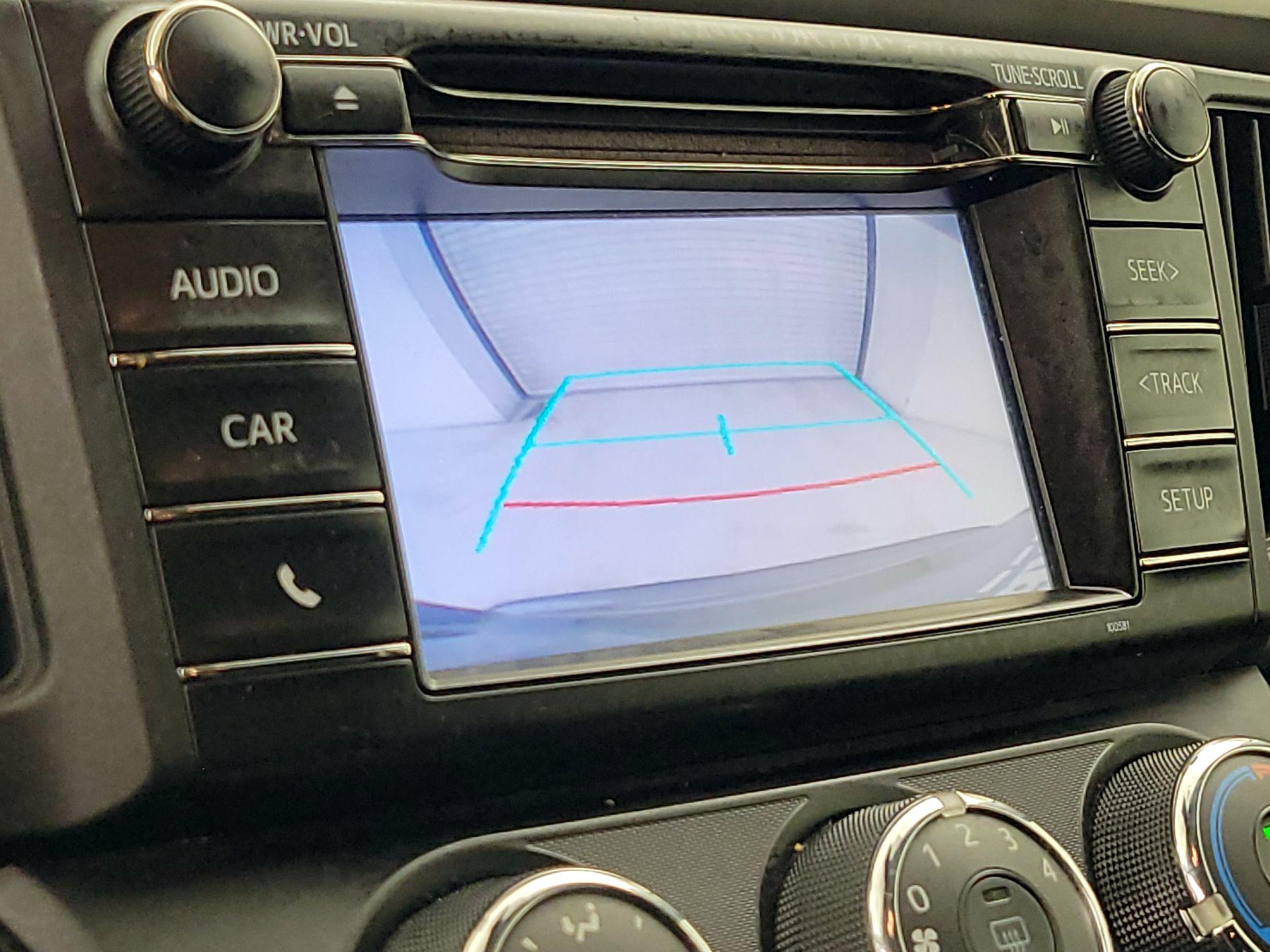 Thumbnail: 2018 Toyota RAV4 - 14