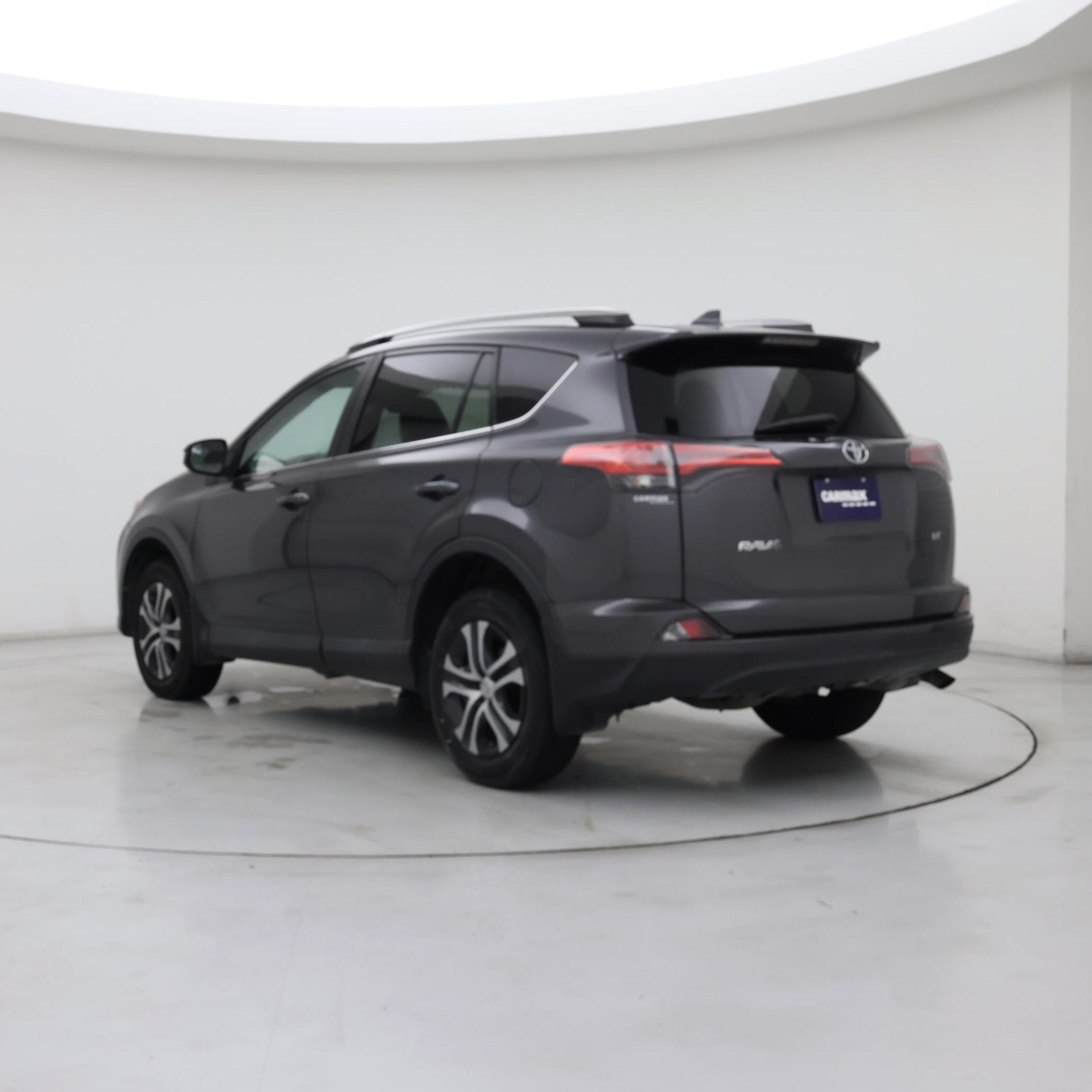 Thumbnail: 2018 Toyota RAV4 - 2