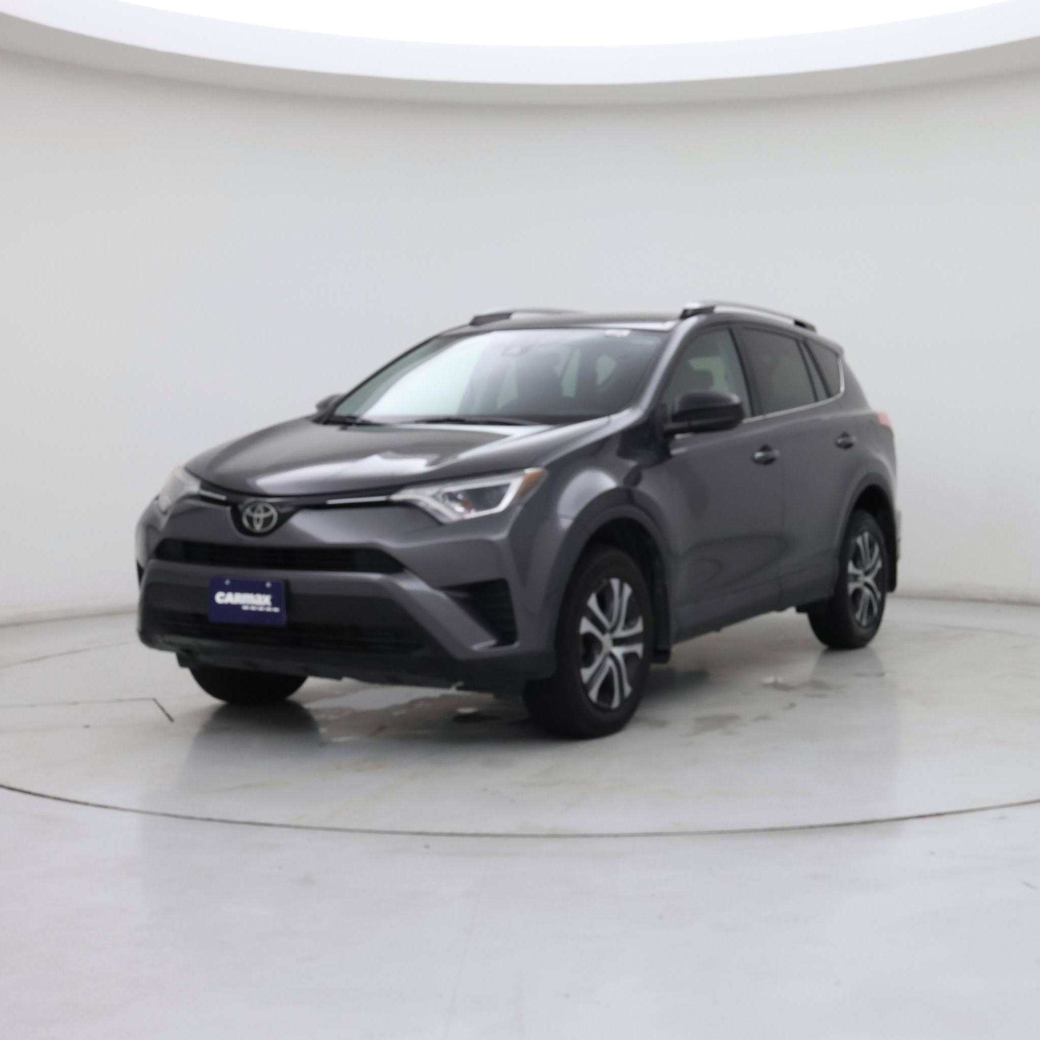 Thumbnail: 2018 Toyota RAV4 - 4