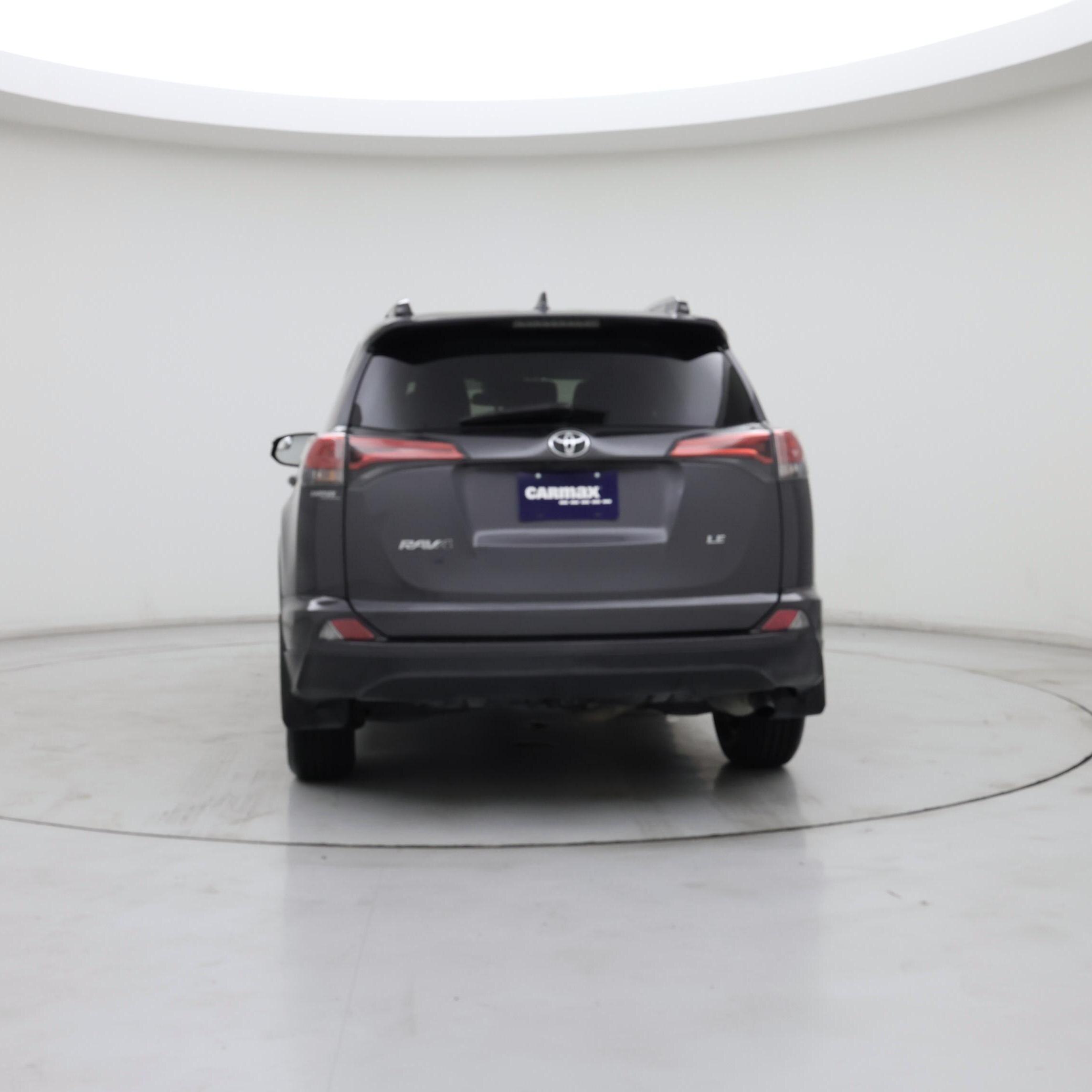 Thumbnail: 2018 Toyota RAV4 - 6