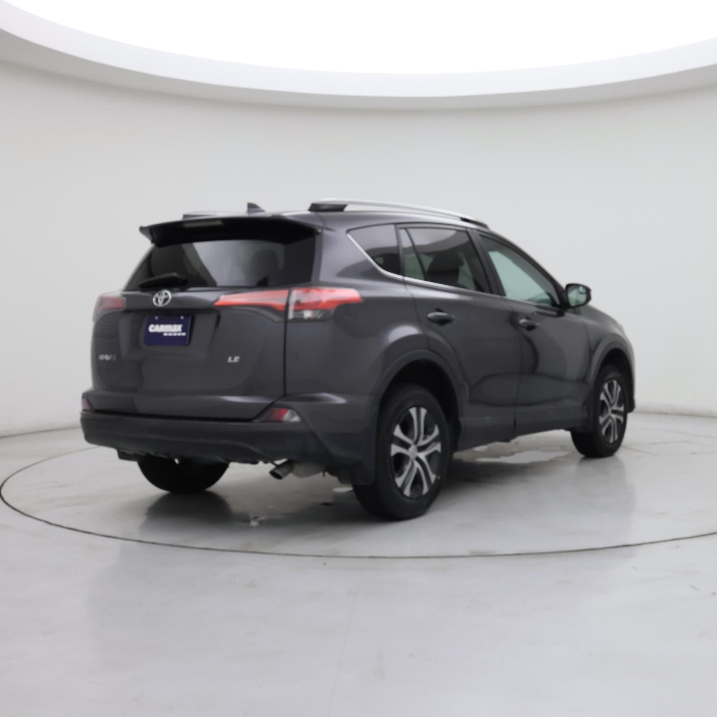 Thumbnail: 2018 Toyota RAV4 - 8