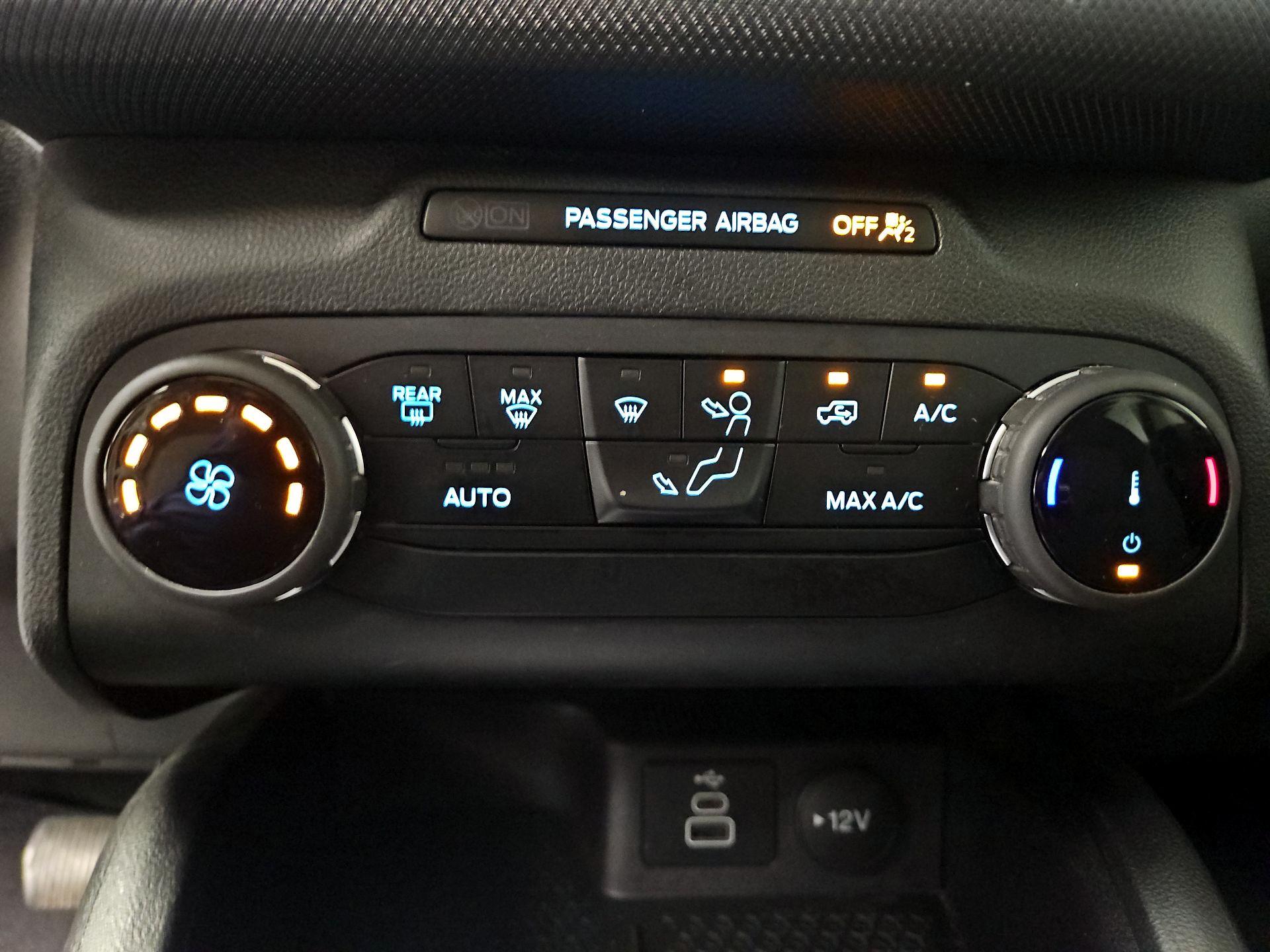 Thumbnail: 2023 Ford Bronco Sport - 16