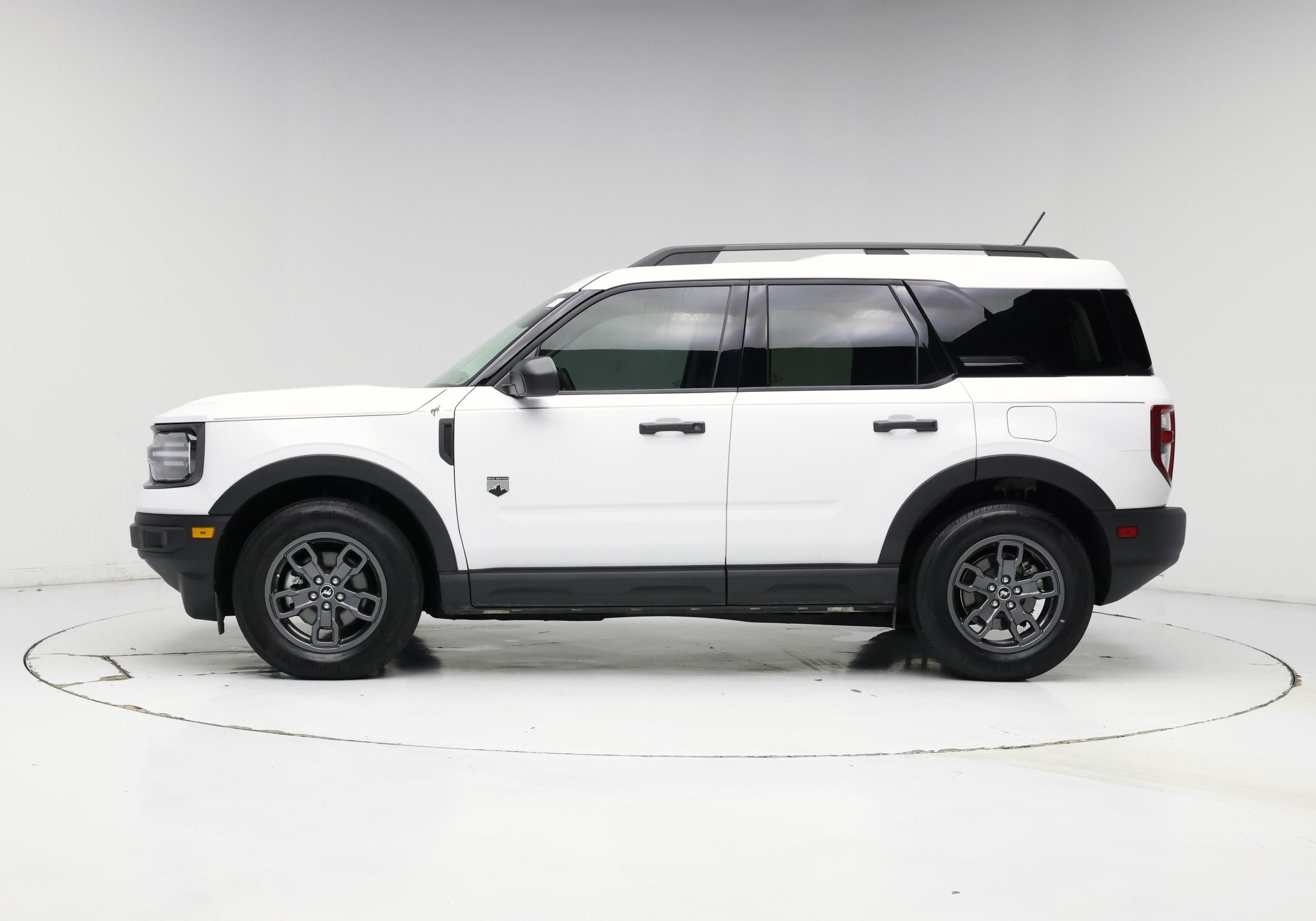 Thumbnail: 2023 Ford Bronco Sport - 3