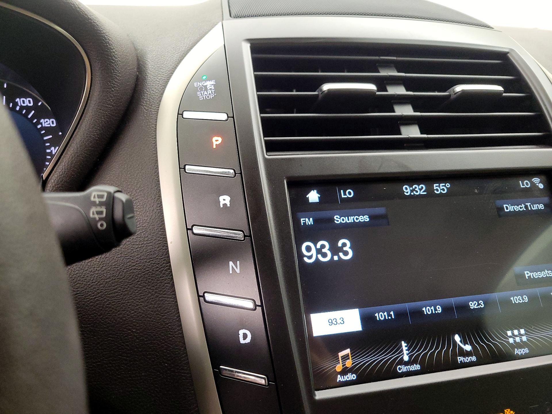 Thumbnail: 2018 Lincoln MKC - 17