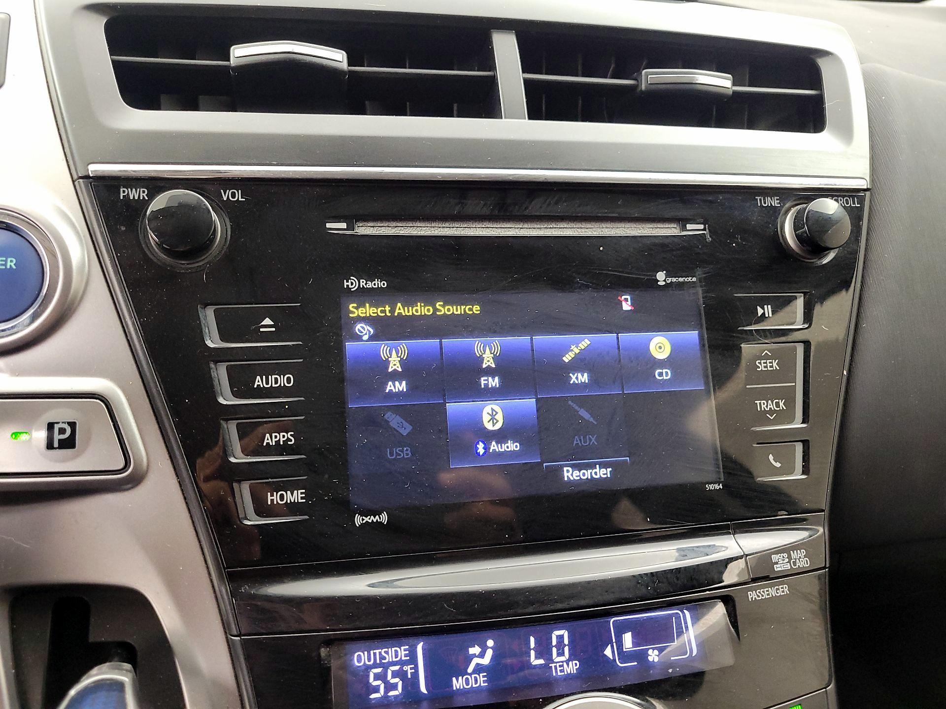 Thumbnail: 2017 Toyota Prius v - 16