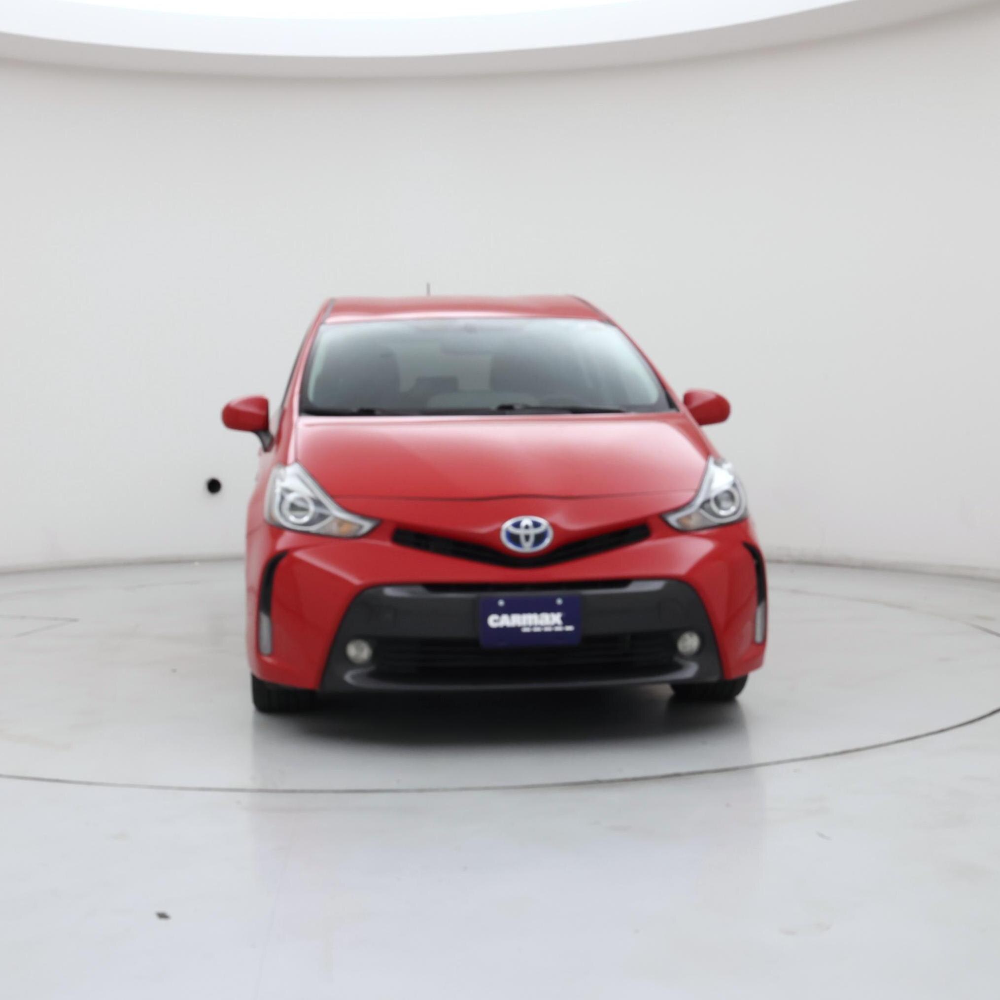 Thumbnail: 2017 Toyota Prius v - 5