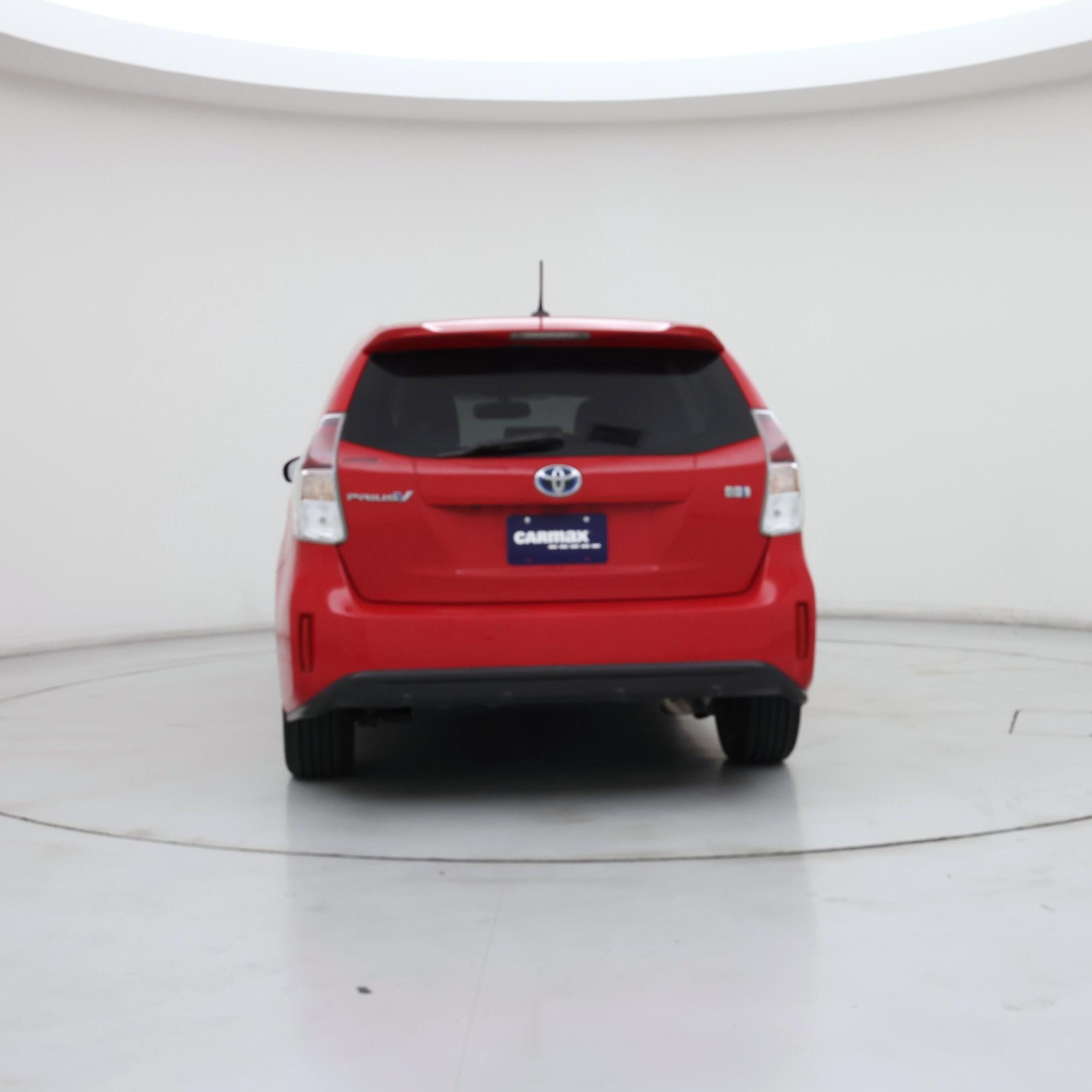 Thumbnail: 2017 Toyota Prius v - 6