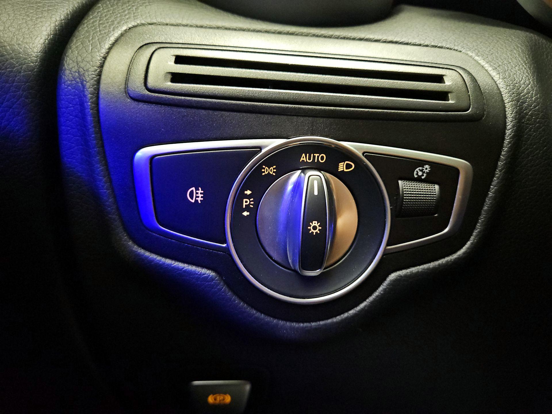 Thumbnail: 2021 Mercedes-Benz GLC - 13