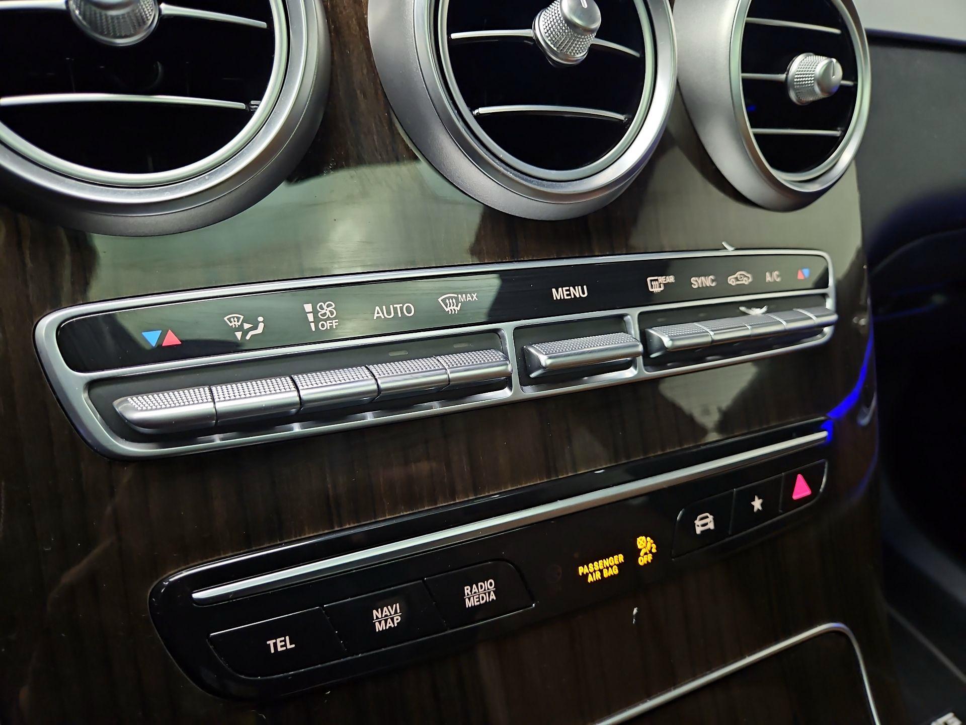 Thumbnail: 2021 Mercedes-Benz GLC - 16