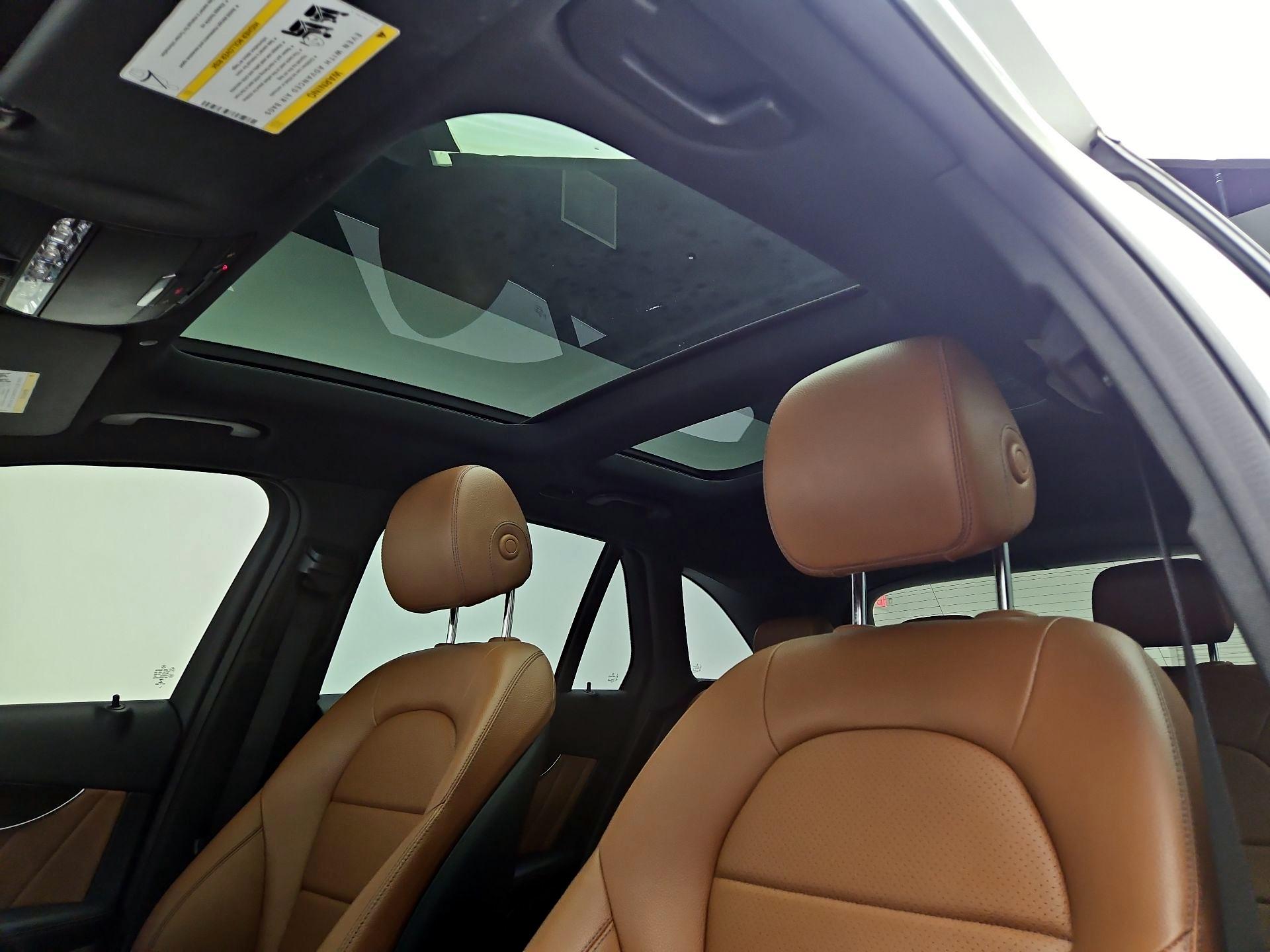 Thumbnail: 2021 Mercedes-Benz GLC - 19