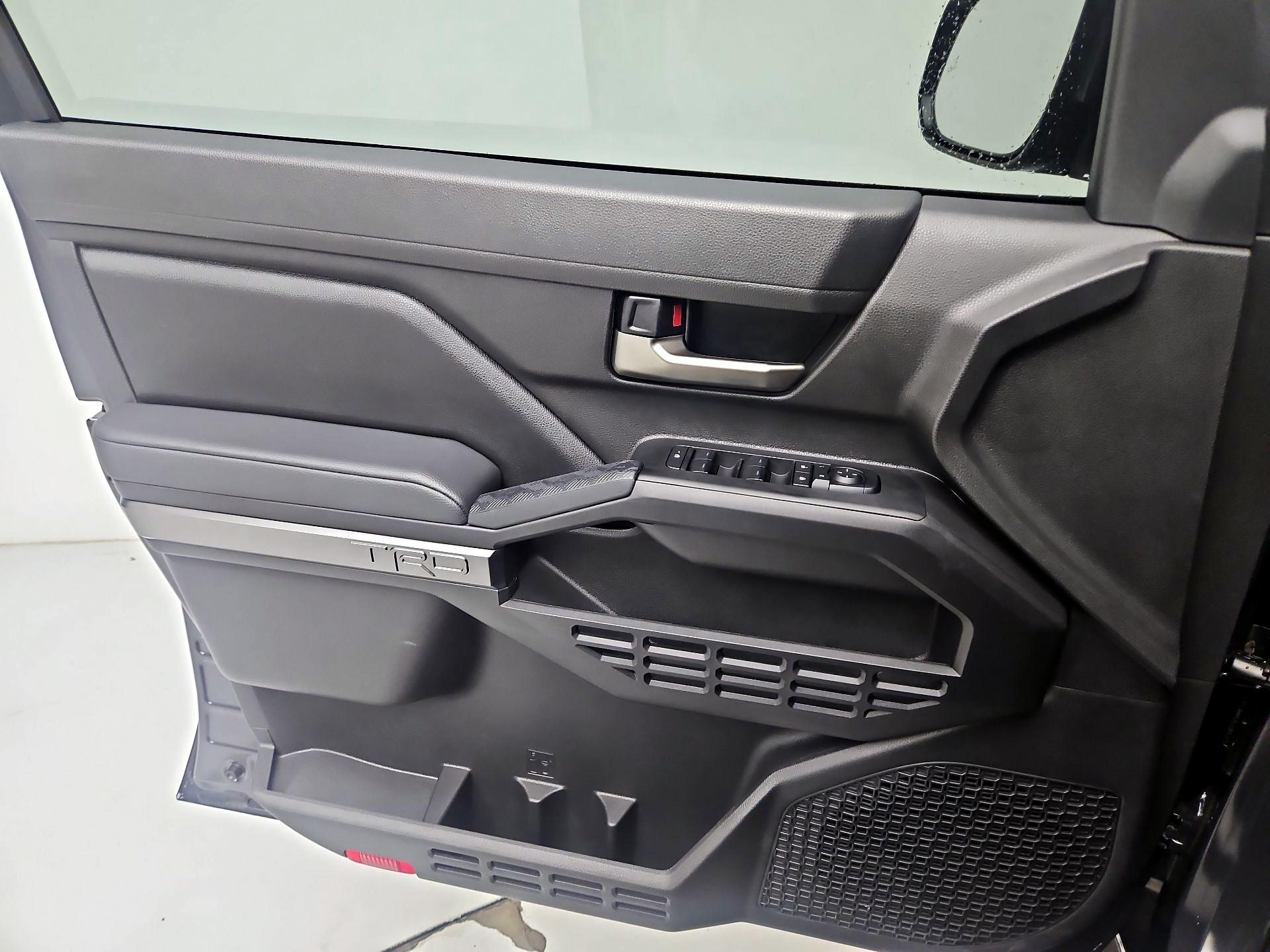 Thumbnail: 2024 Toyota Tacoma - 12