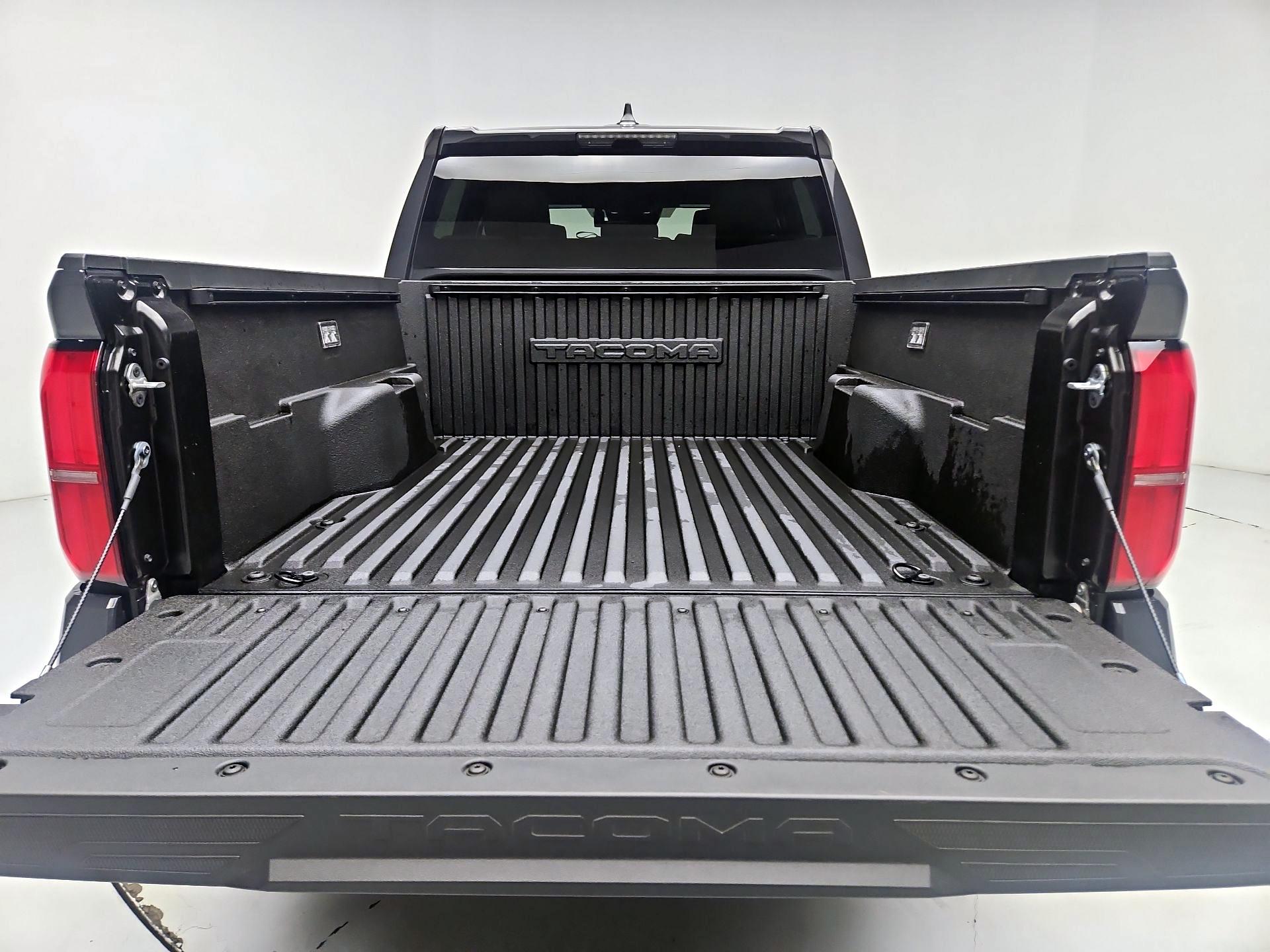 Thumbnail: 2024 Toyota Tacoma - 20