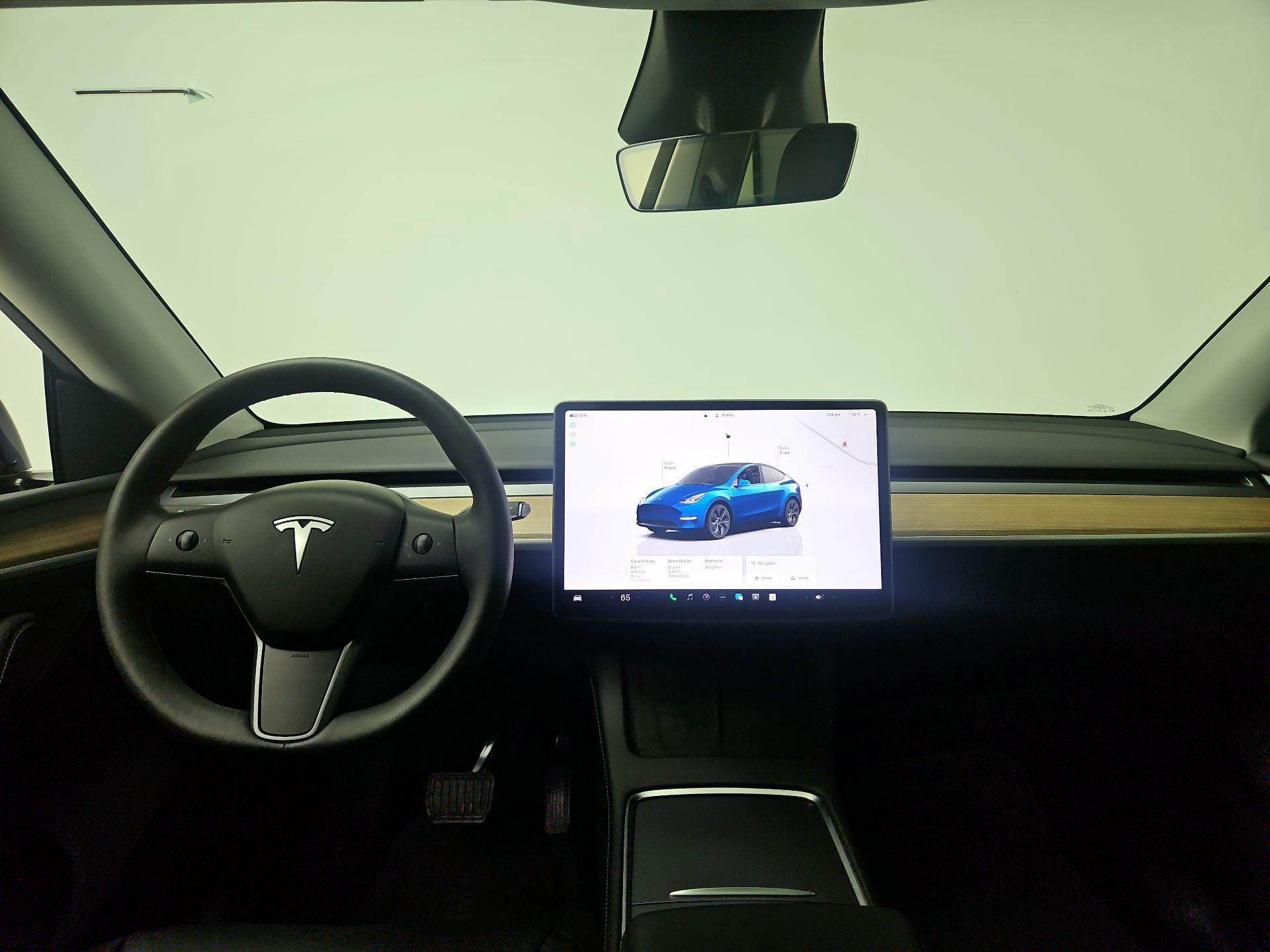 Thumbnail: 2025 Tesla Model Y - 9