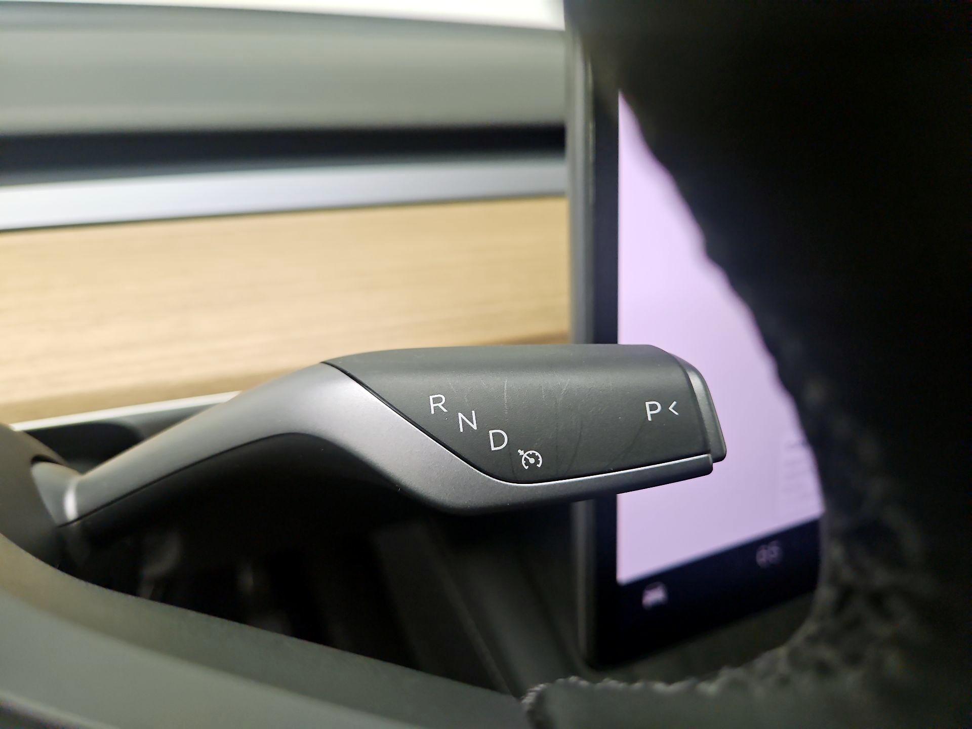 Thumbnail: 2025 Tesla Model Y - 17