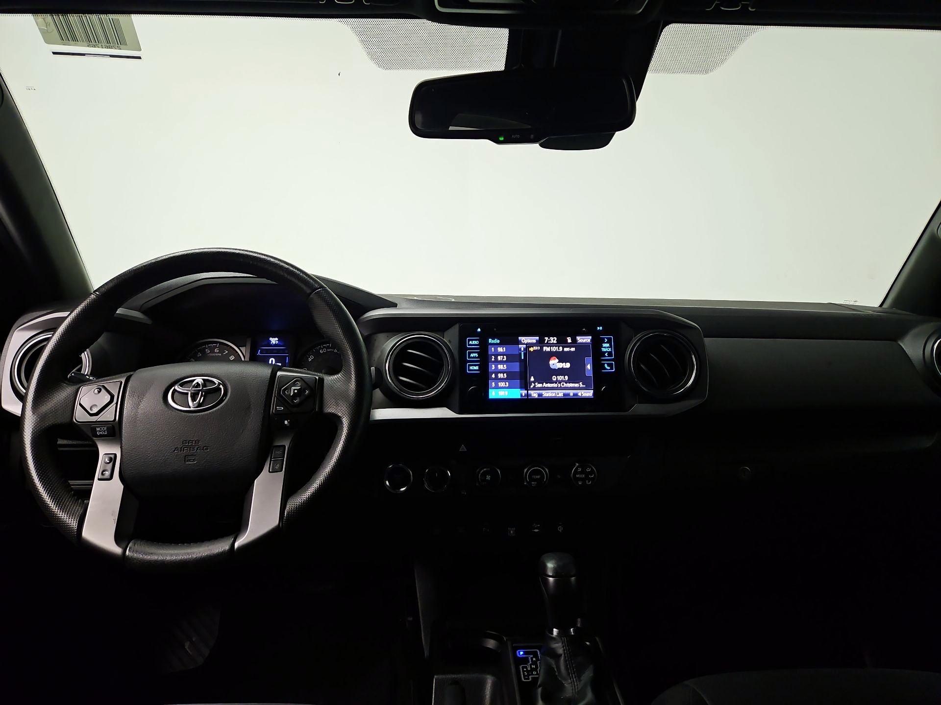 Thumbnail: 2019 Toyota Tacoma - 9