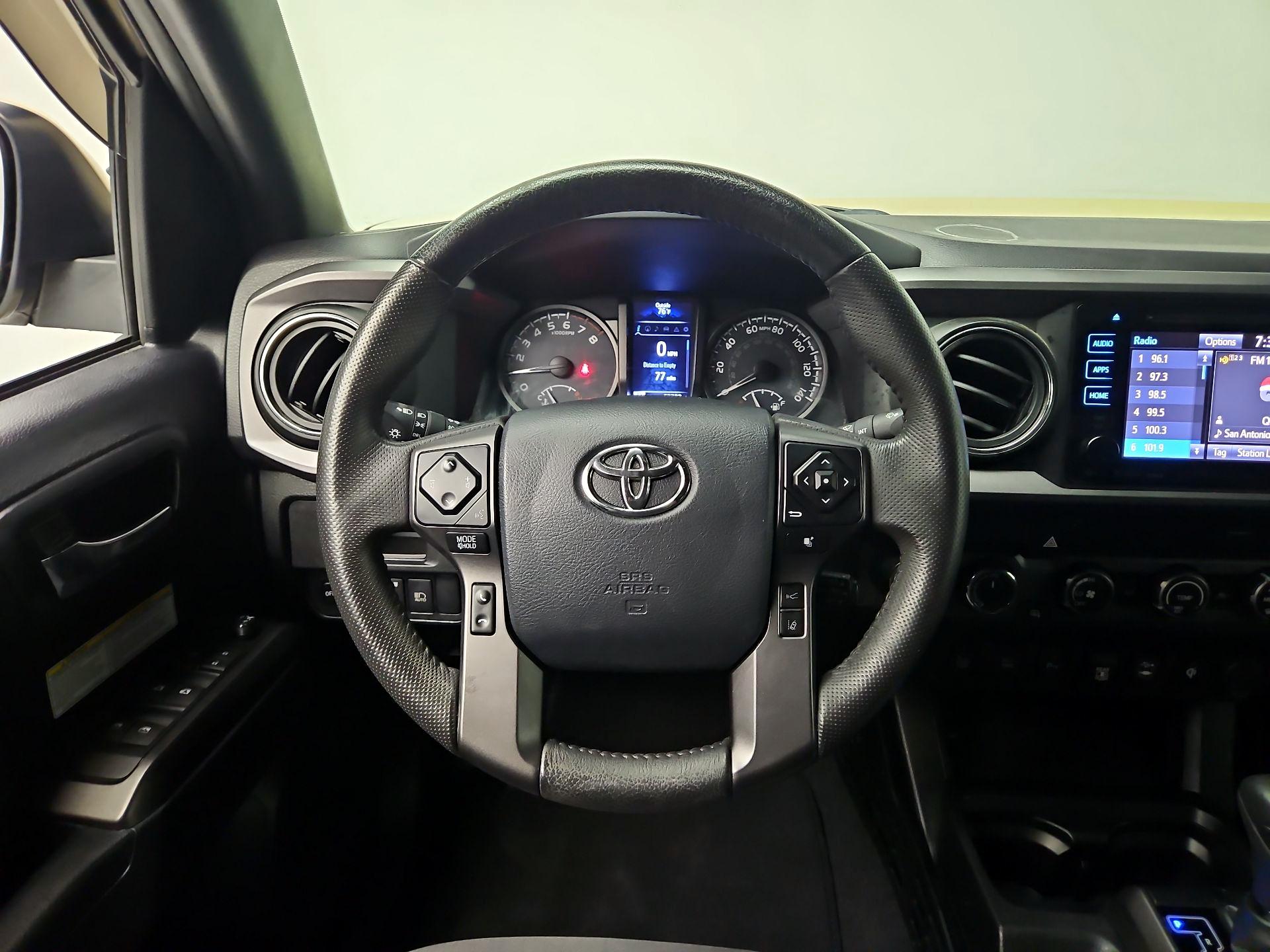 Thumbnail: 2019 Toyota Tacoma - 10