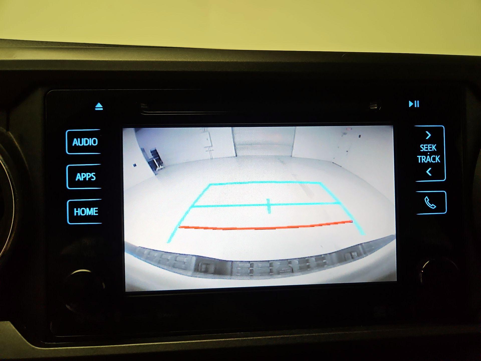 Thumbnail: 2019 Toyota Tacoma - 15