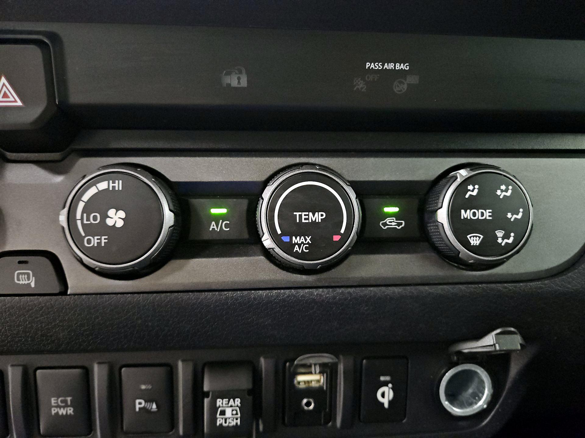 Thumbnail: 2019 Toyota Tacoma - 17