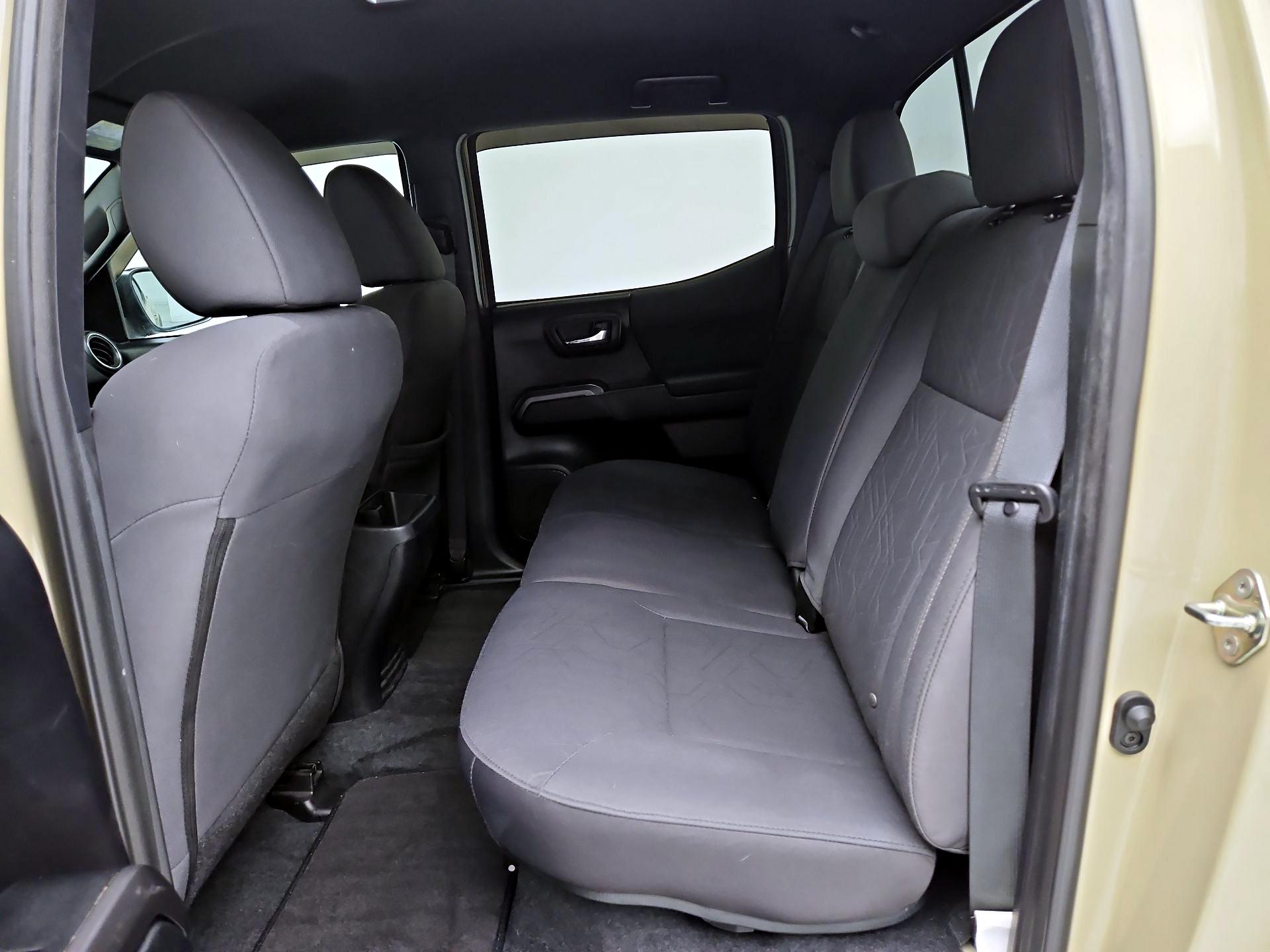 Thumbnail: 2019 Toyota Tacoma - 20