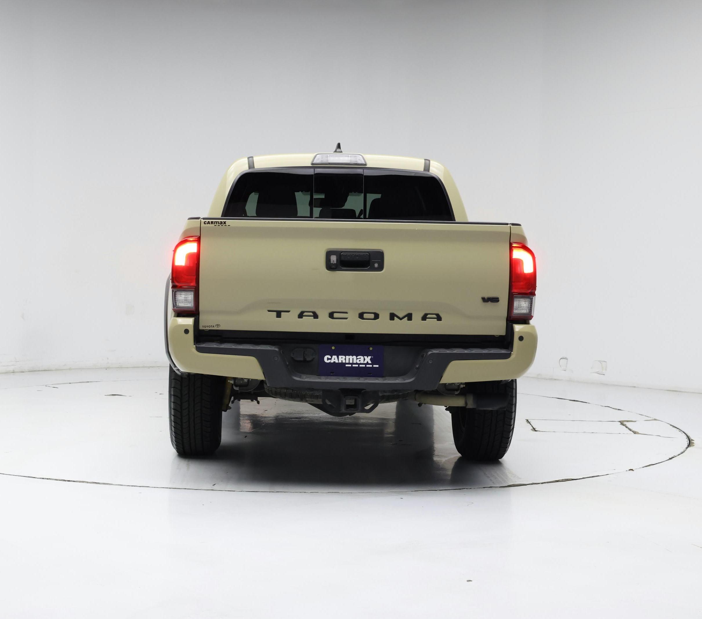 Thumbnail: 2019 Toyota Tacoma - 6