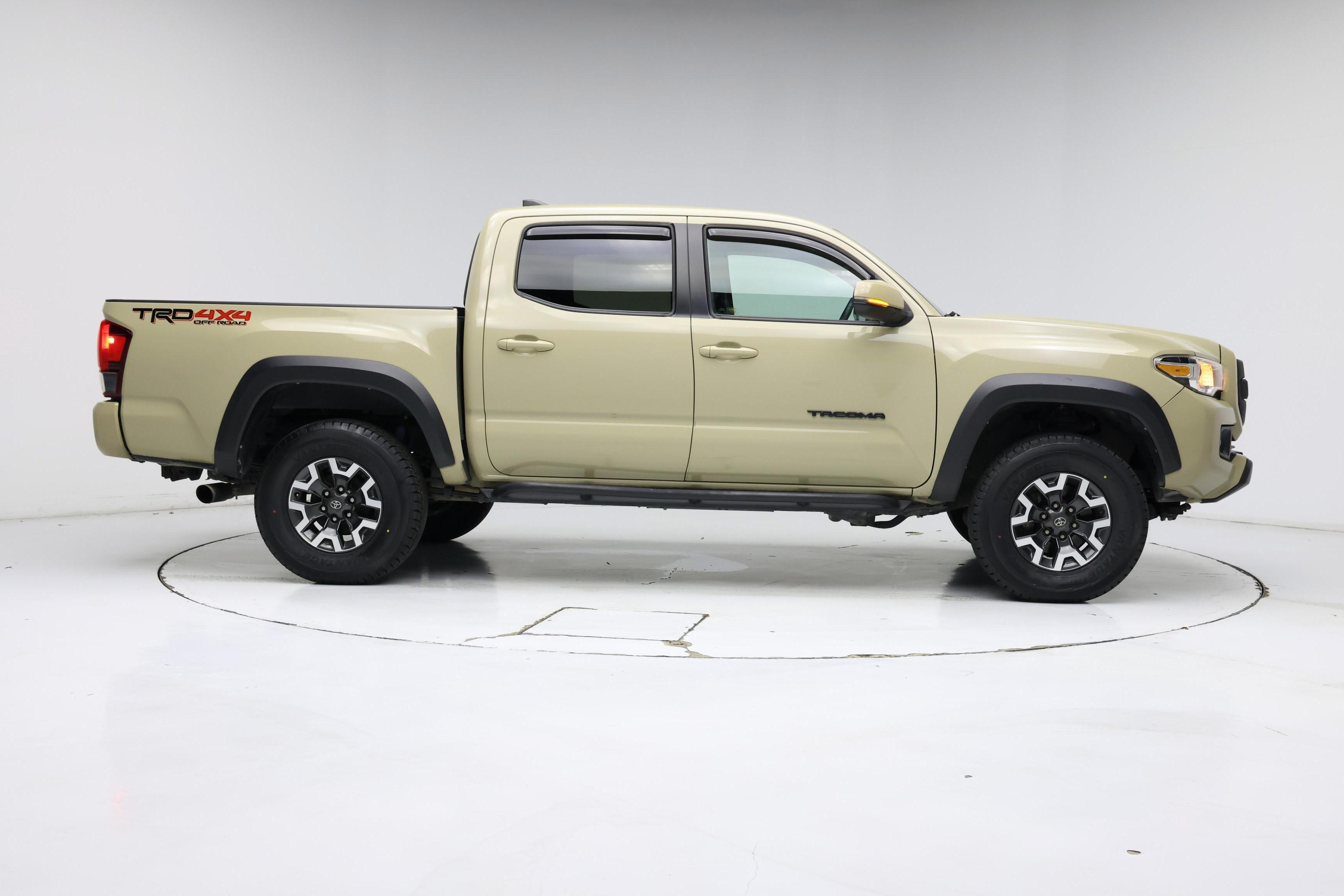 Thumbnail: 2019 Toyota Tacoma - 7
