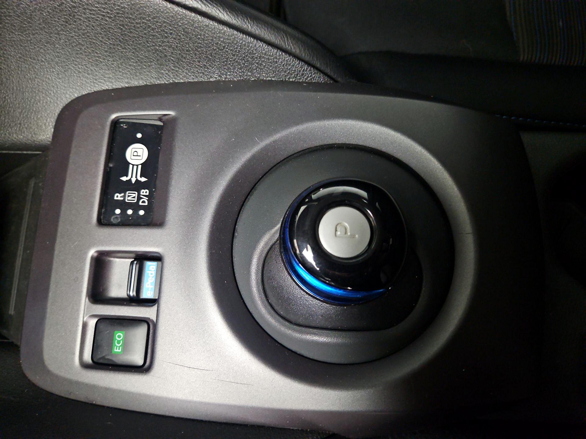 Thumbnail: 2022 Nissan Leaf - 16