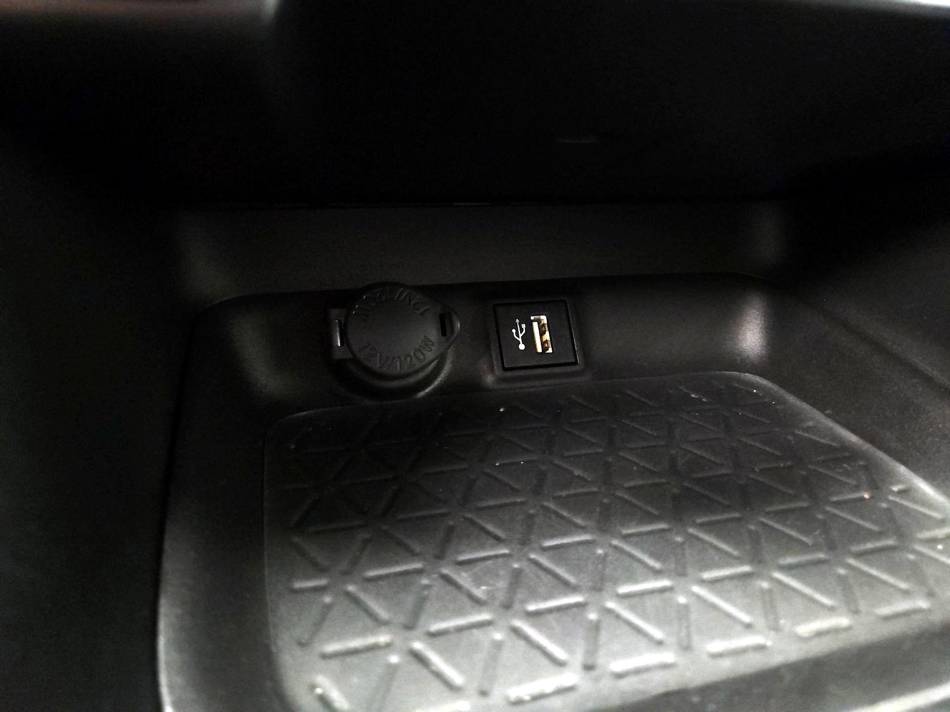 Thumbnail: 2023 Toyota RAV4 - 18