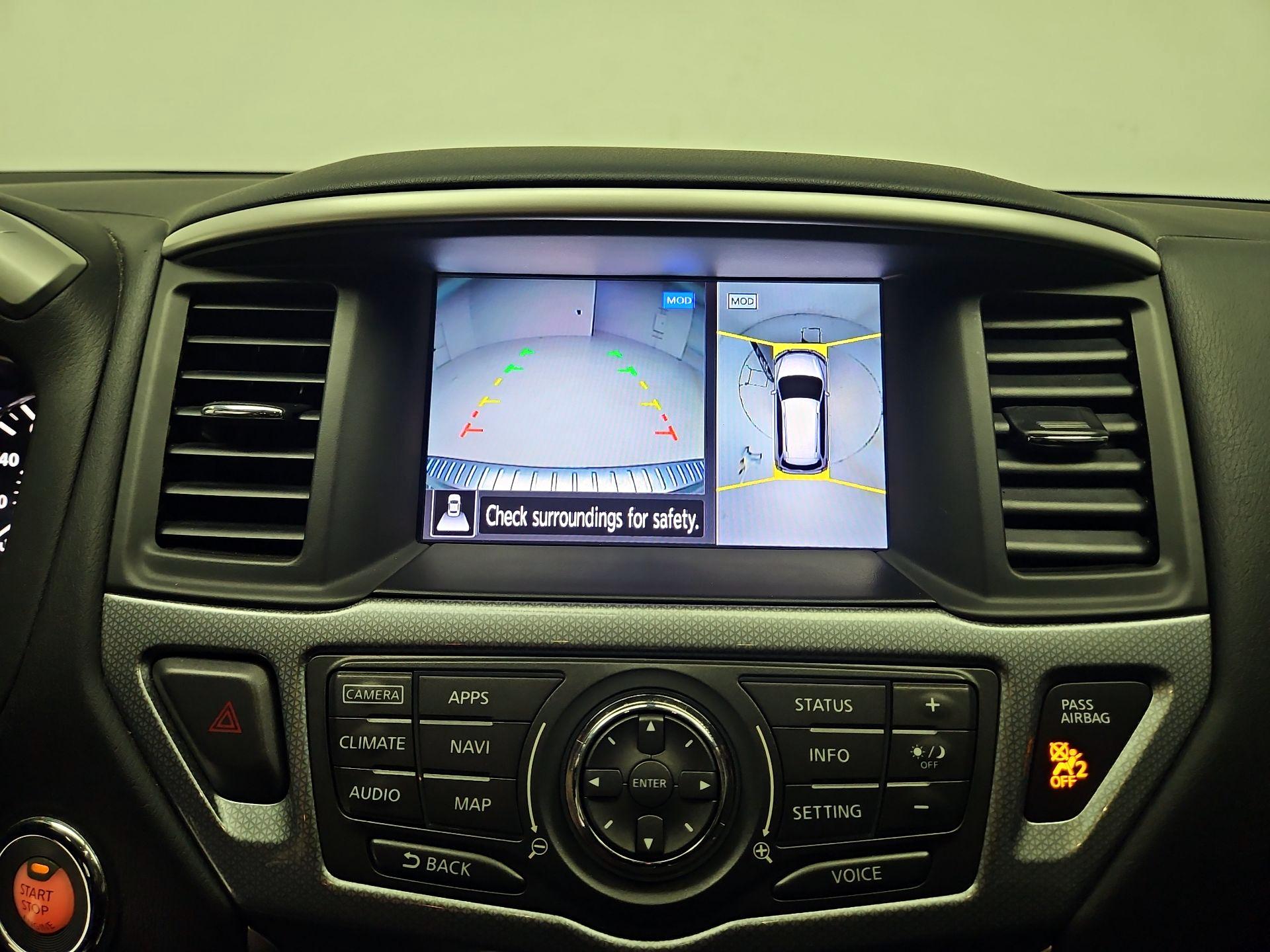 Thumbnail: 2017 Nissan Pathfinder - 14