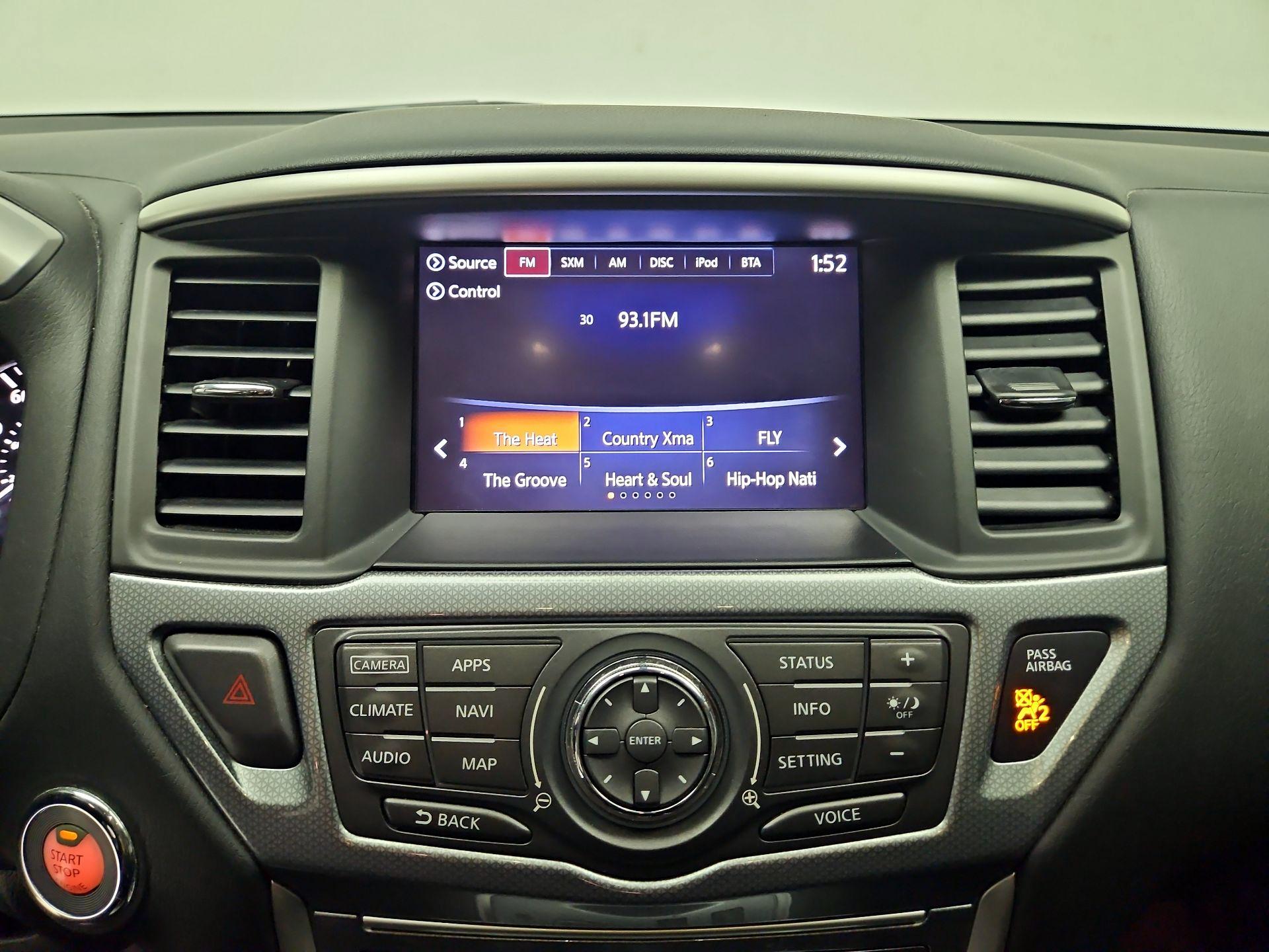 Thumbnail: 2017 Nissan Pathfinder - 15