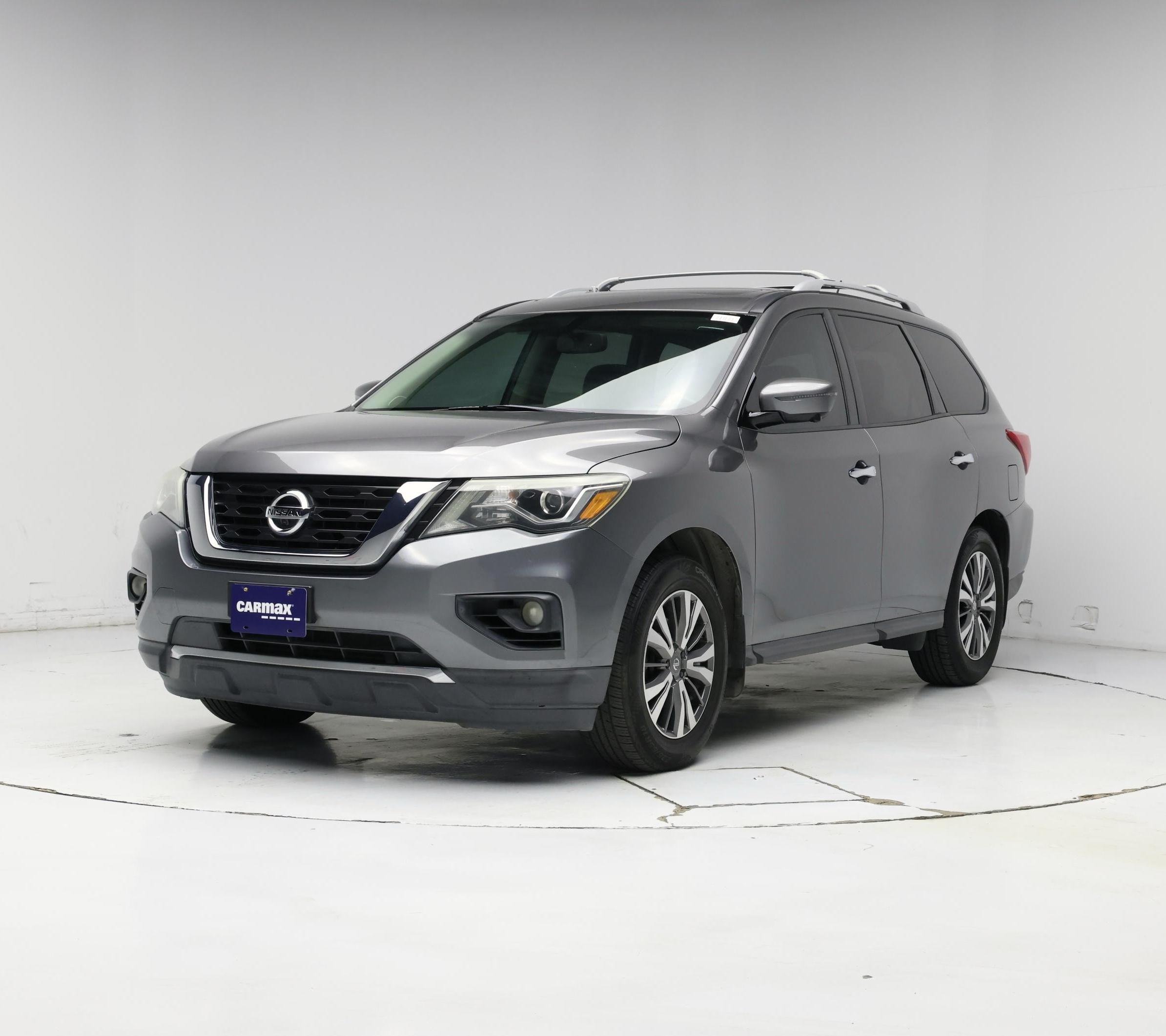 Thumbnail: 2017 Nissan Pathfinder - 4