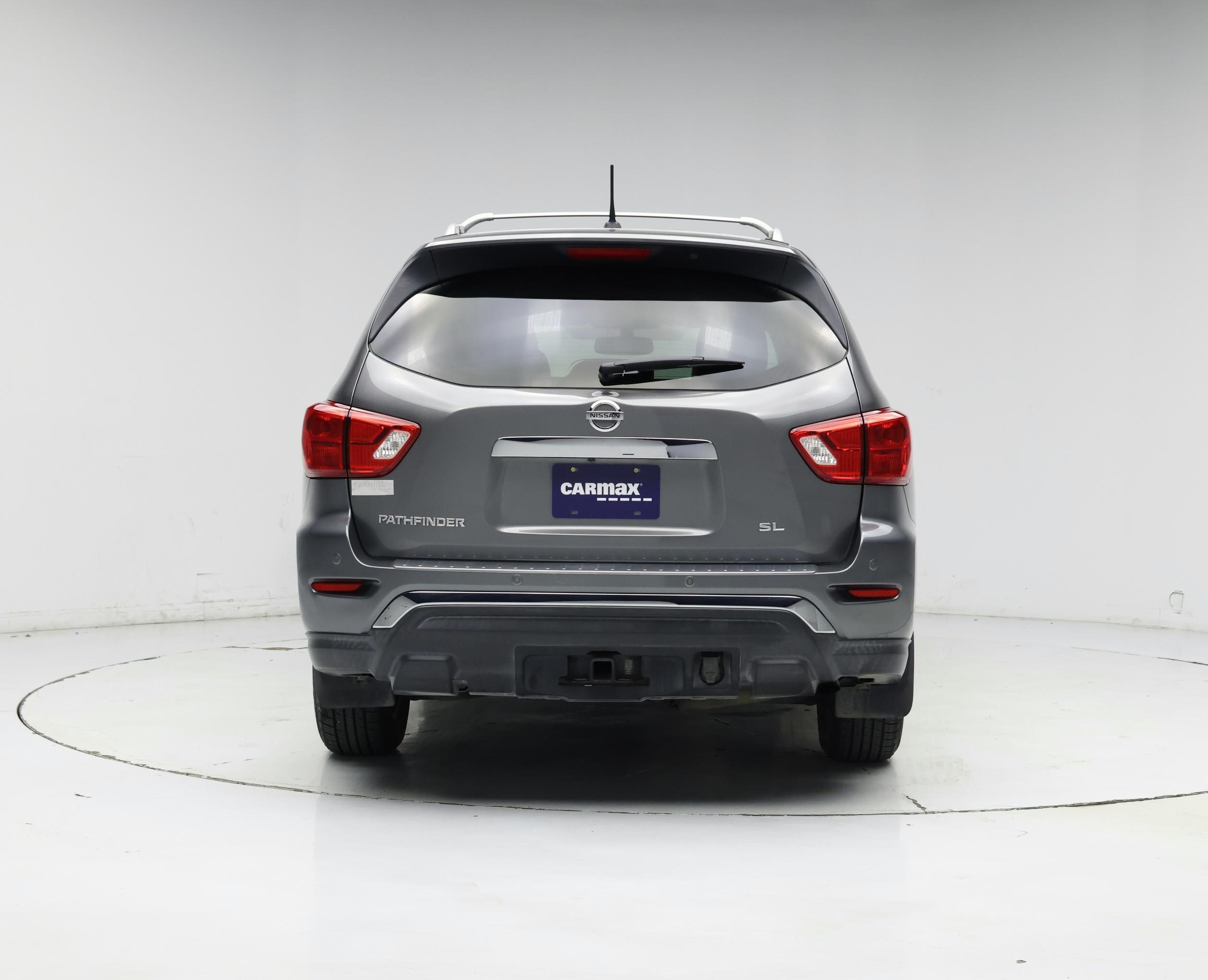 Thumbnail: 2017 Nissan Pathfinder - 6