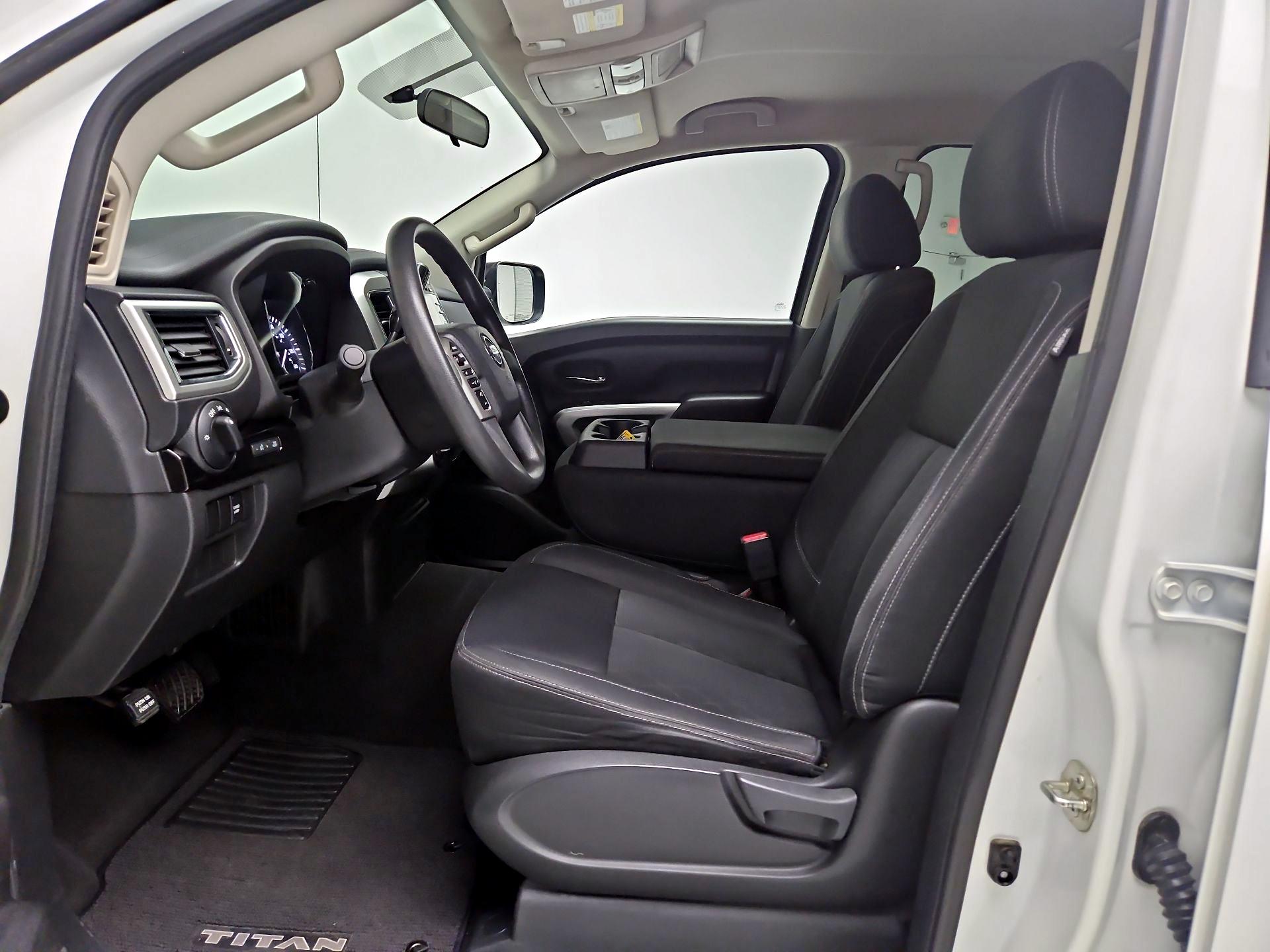 Thumbnail: 2017 Nissan Titan - 11