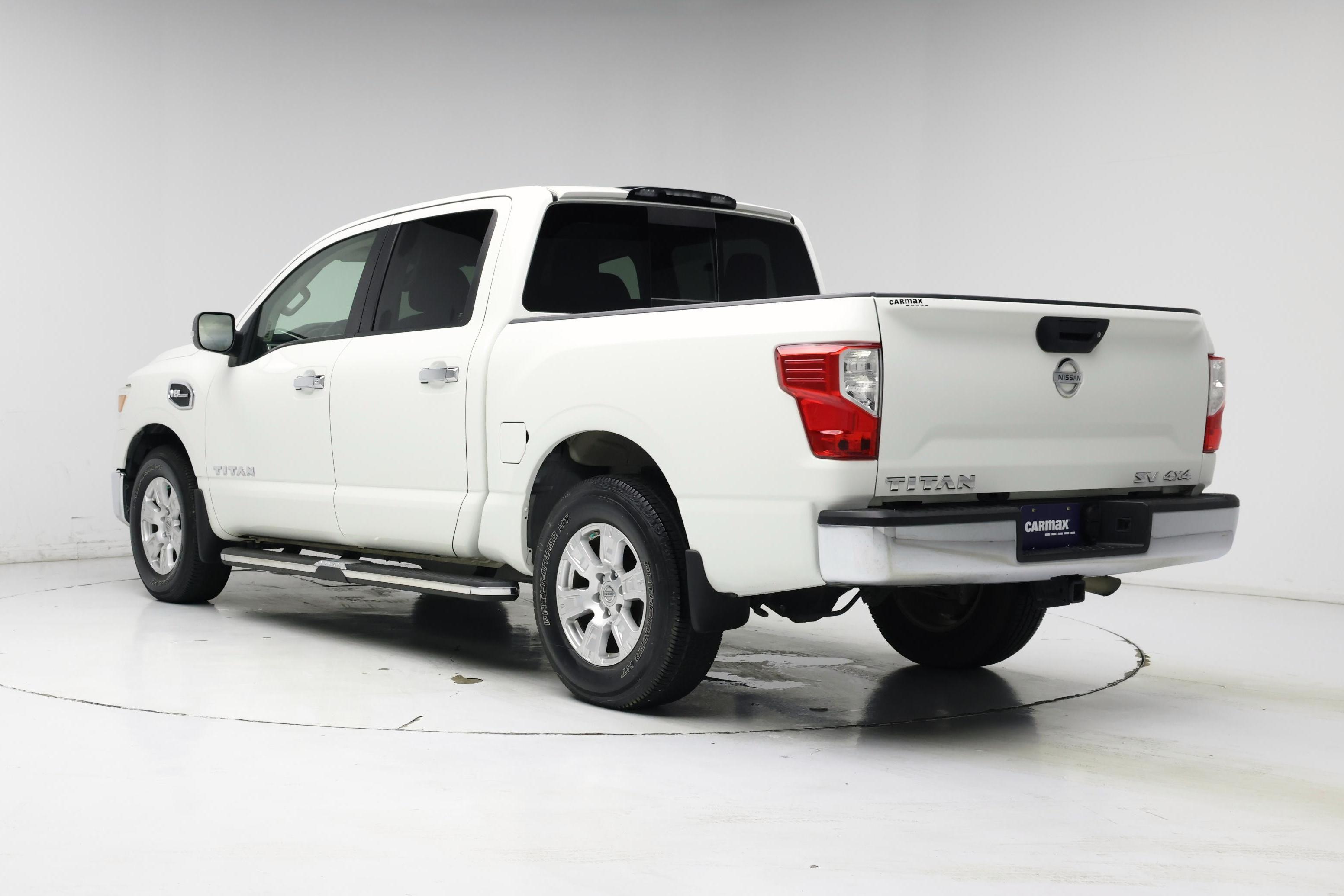 Thumbnail: 2017 Nissan Titan - 2