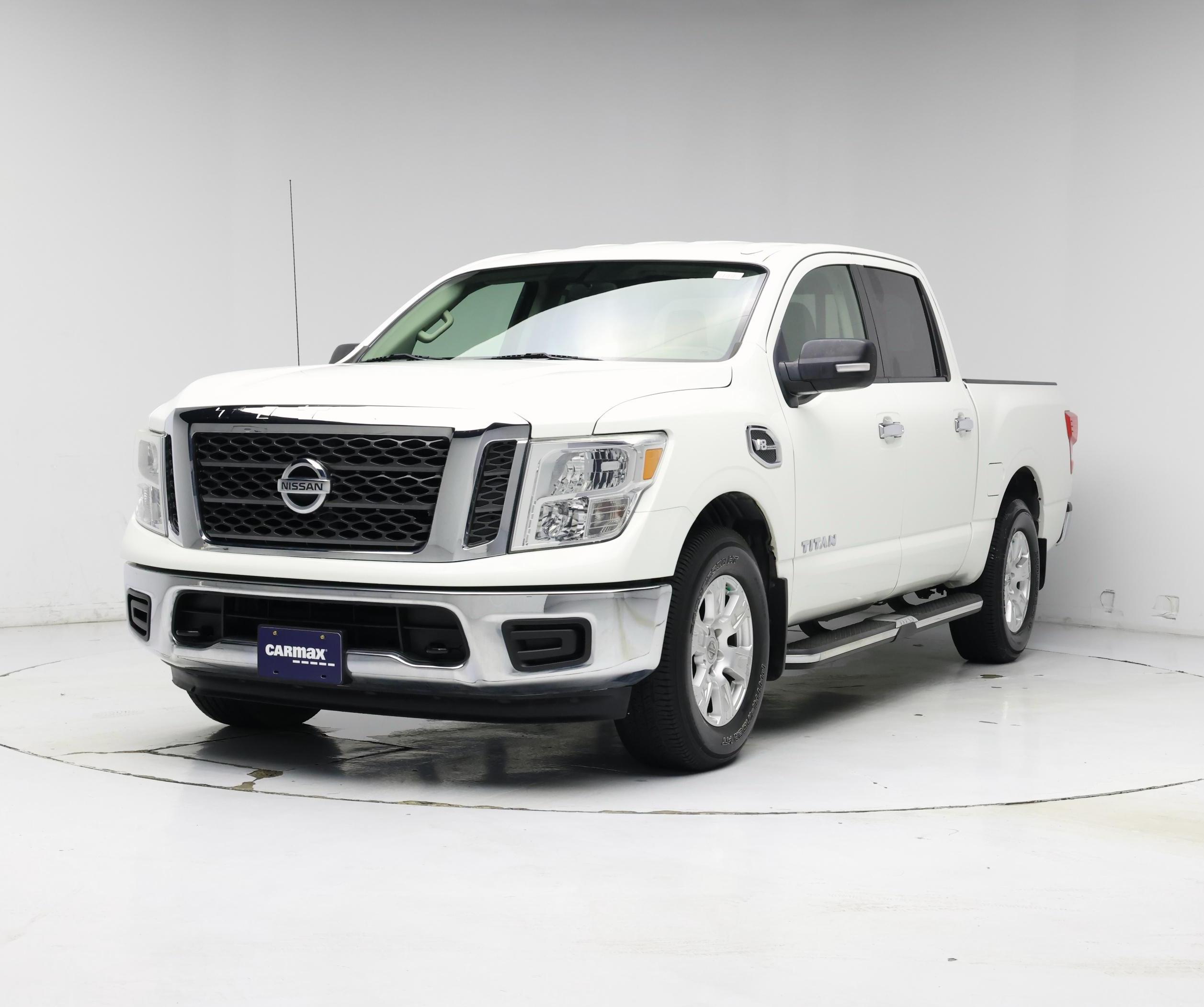Thumbnail: 2017 Nissan Titan - 4