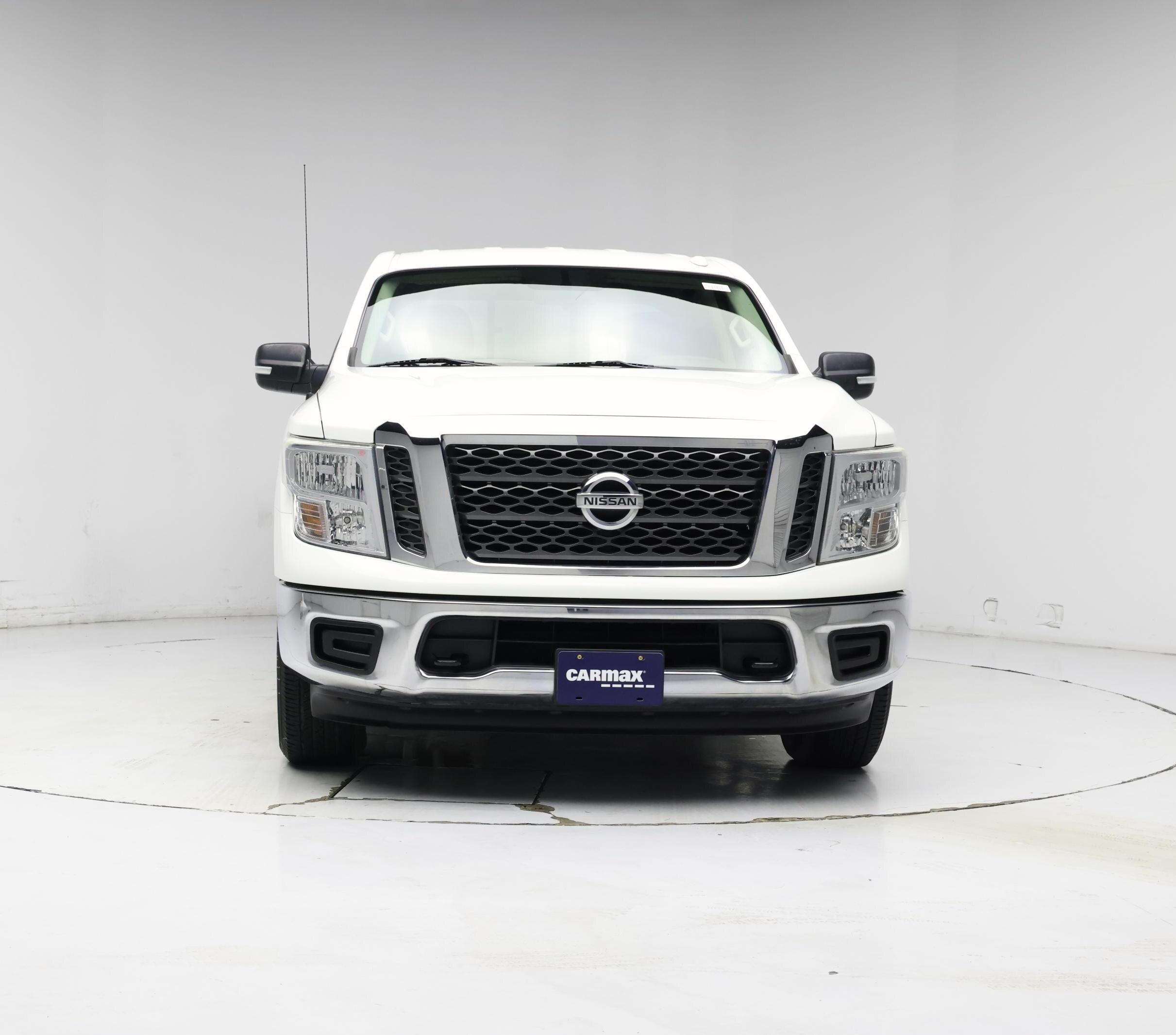 Thumbnail: 2017 Nissan Titan - 5