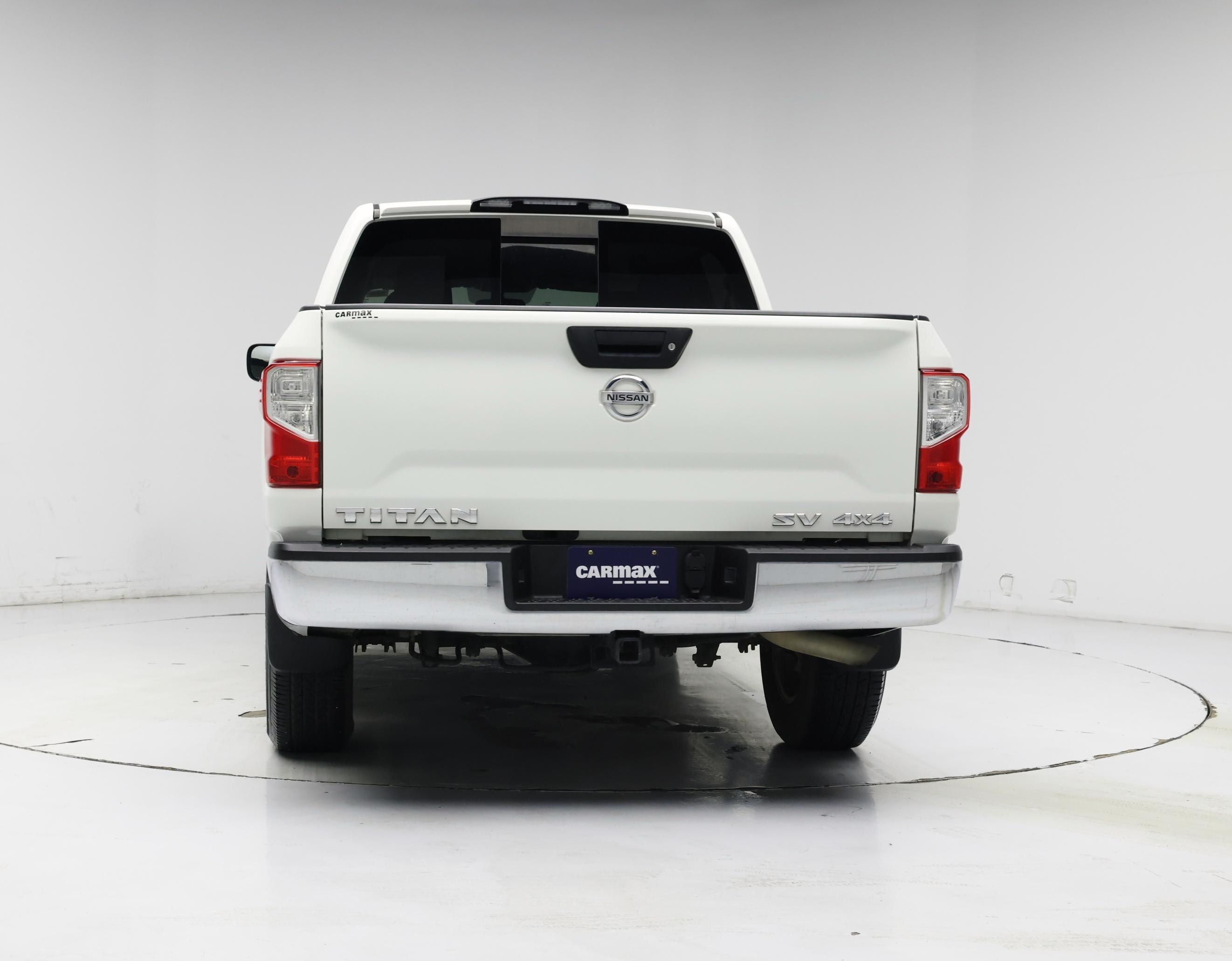 Thumbnail: 2017 Nissan Titan - 6