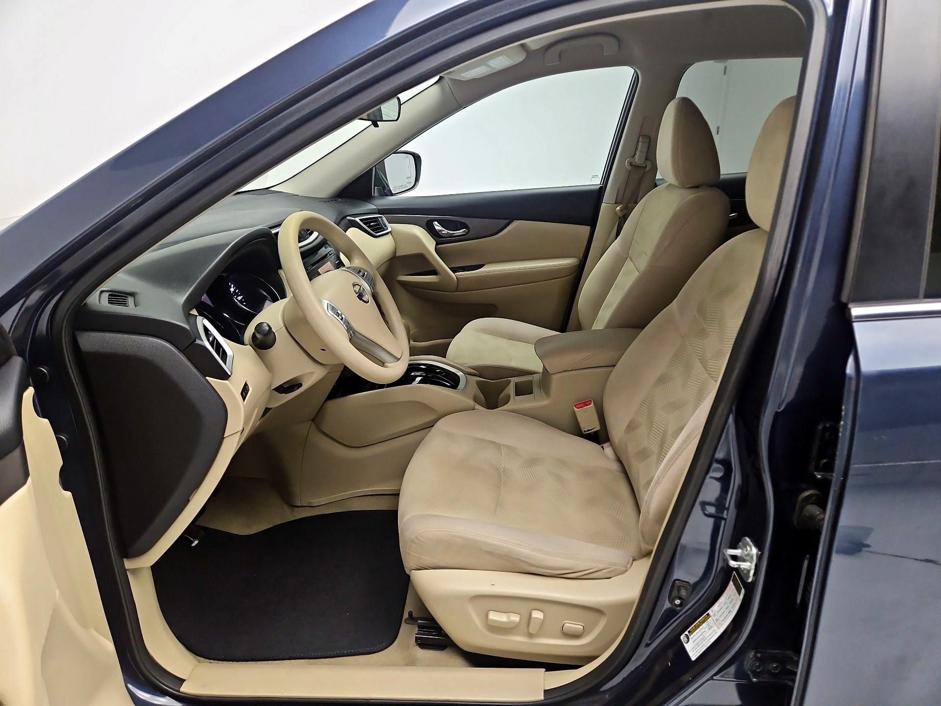 Thumbnail: 2015 Nissan Rogue - 11