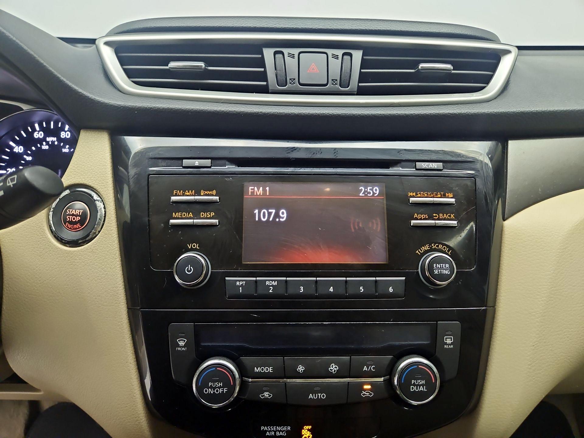 Thumbnail: 2015 Nissan Rogue - 15