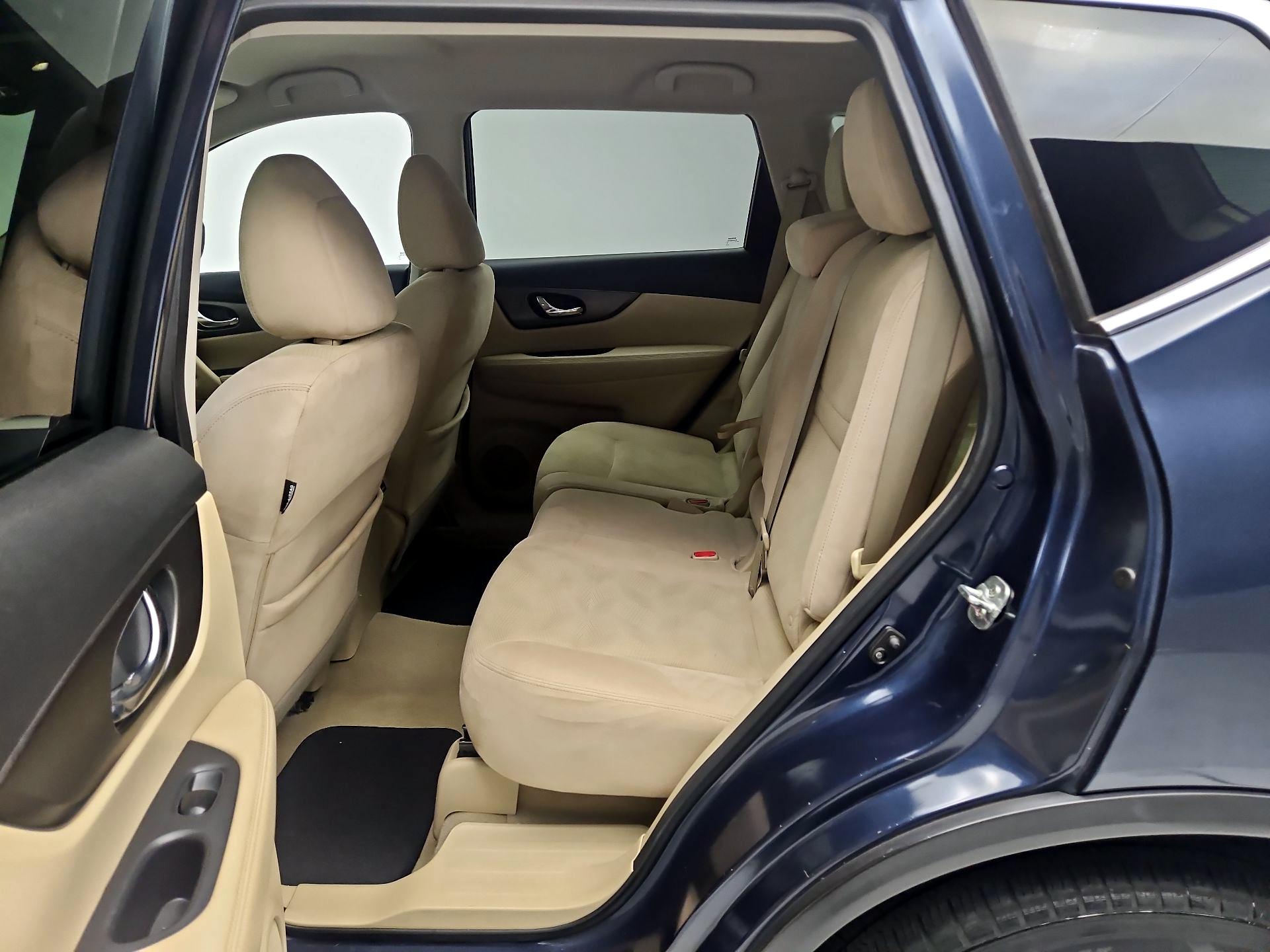 Thumbnail: 2015 Nissan Rogue - 19