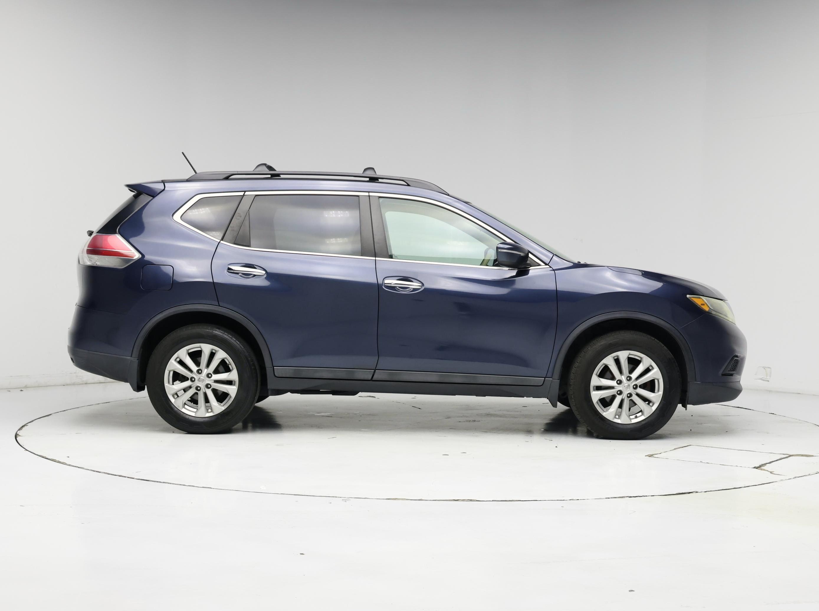 Thumbnail: 2015 Nissan Rogue - 7