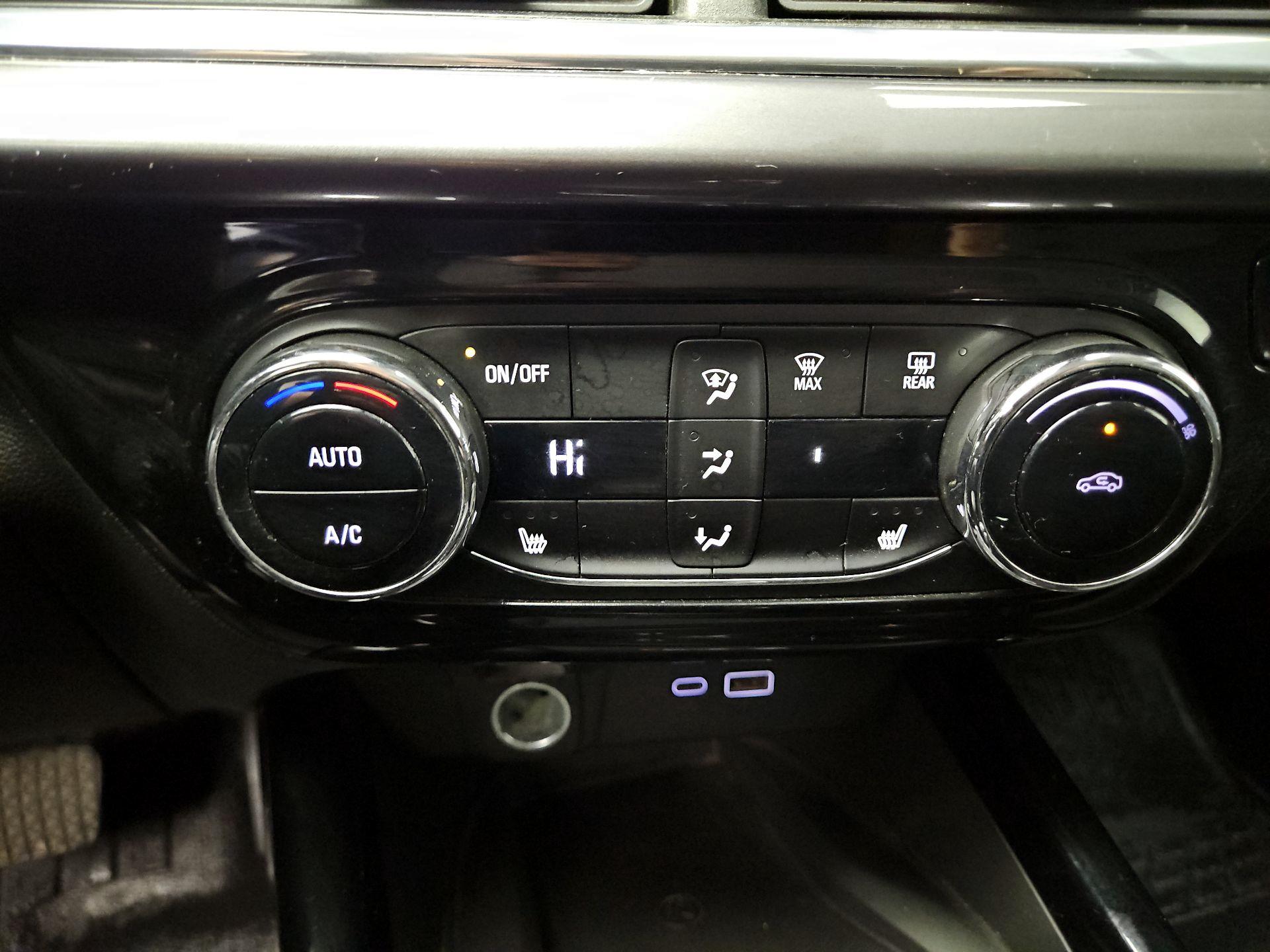 Thumbnail: 2025 Chevrolet Trax - 16