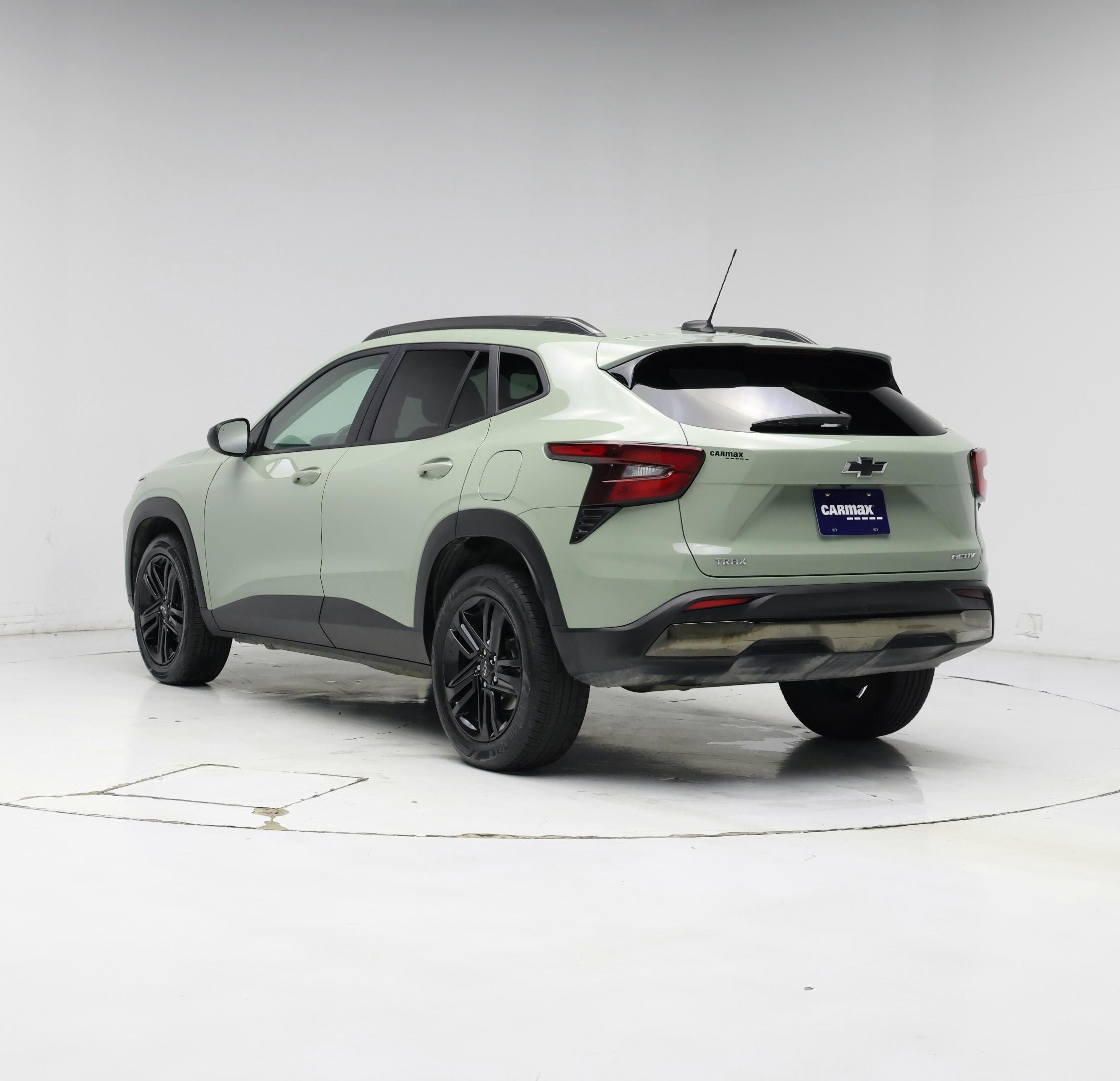 Thumbnail: 2025 Chevrolet Trax - 2