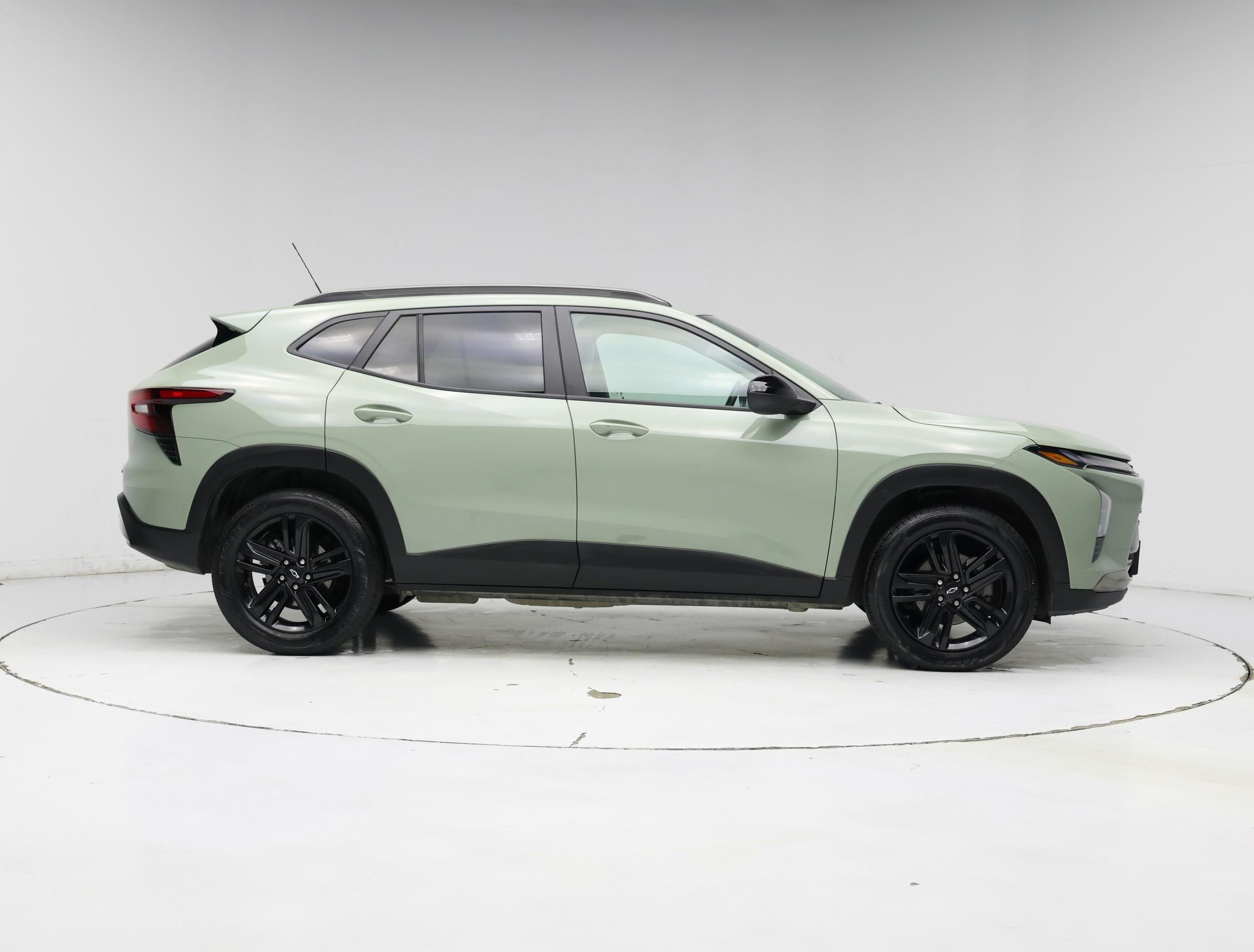 Thumbnail: 2025 Chevrolet Trax - 7