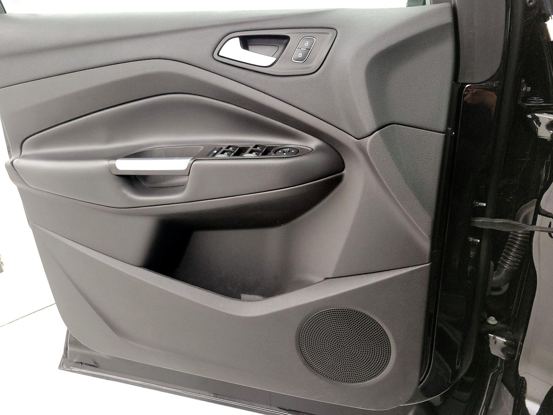 Thumbnail: 2019 Ford Escape - 12