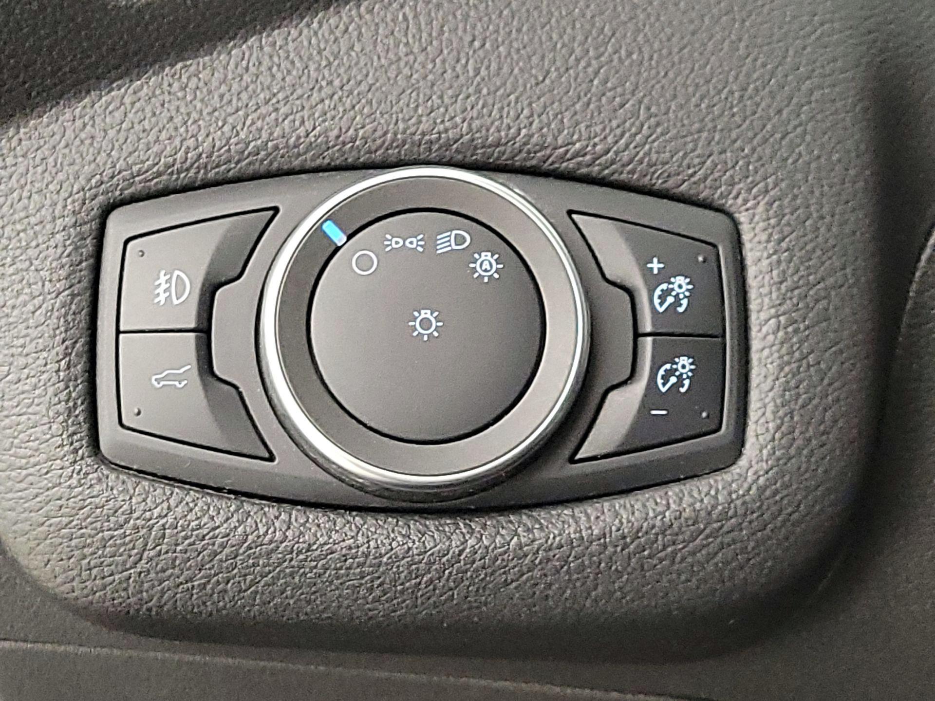 Thumbnail: 2019 Ford Escape - 13