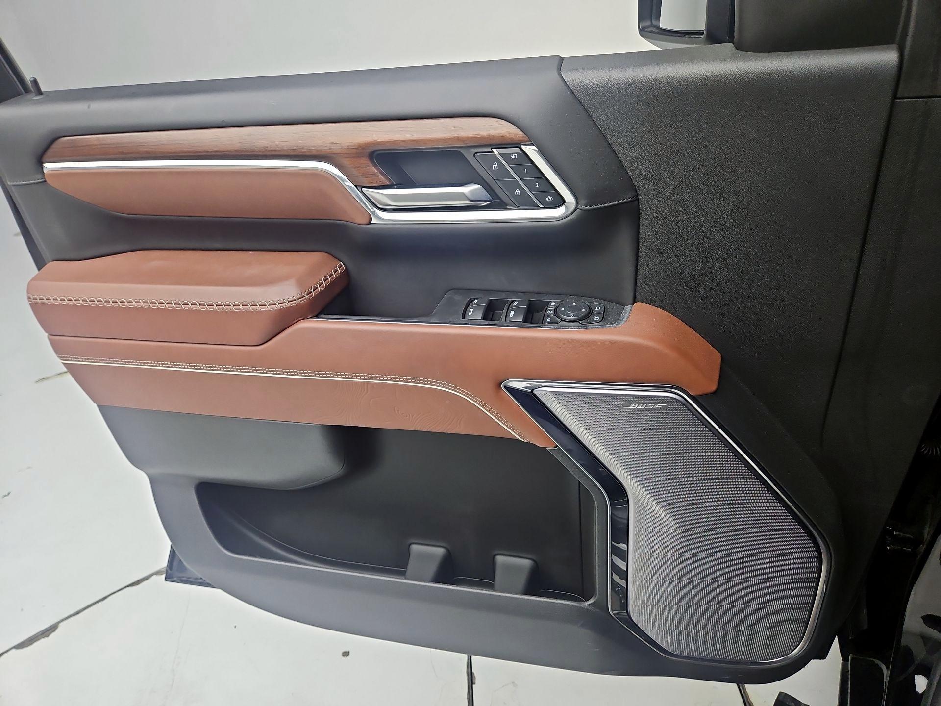 Thumbnail: 2024 GMC Sierra 2500 - 12